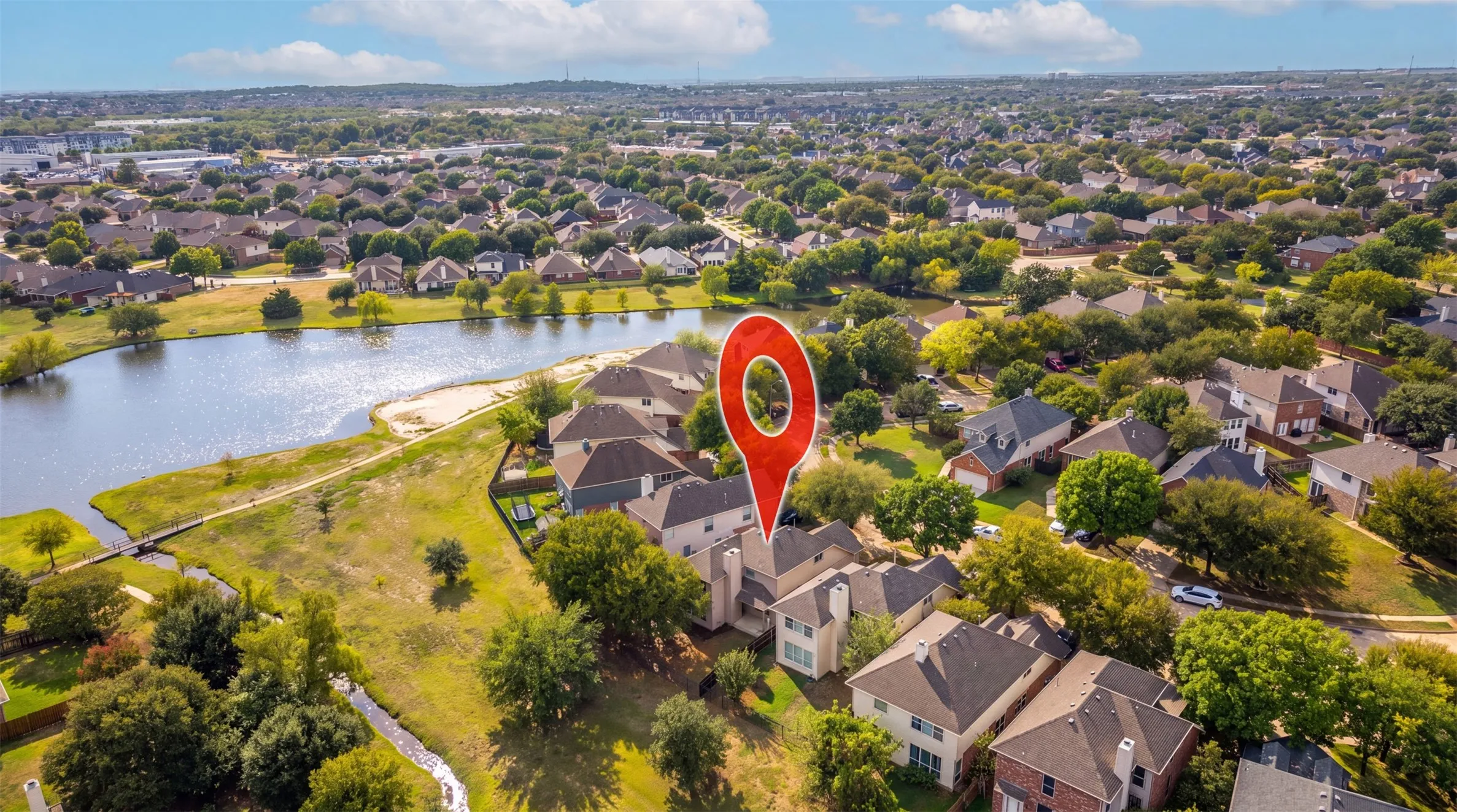 Single Family Residence For Sale in Tarrant County , 5448 Pecan Creek Circle, Fort Worth, Texas 76244, 3 Bedroom, 3 Bathroom, 2 Garage spaces, 1,985 Sqft, built in 2002, mls#21403241, Real Estate Agent in Fort Worth, Homes For Sale in Tarrant county, Homes For Sale in Fort Worth, Realtor in Fort Worth Texas, Real Estate Brokerage Independent Realty Texas, Luminita Cordes Realtor