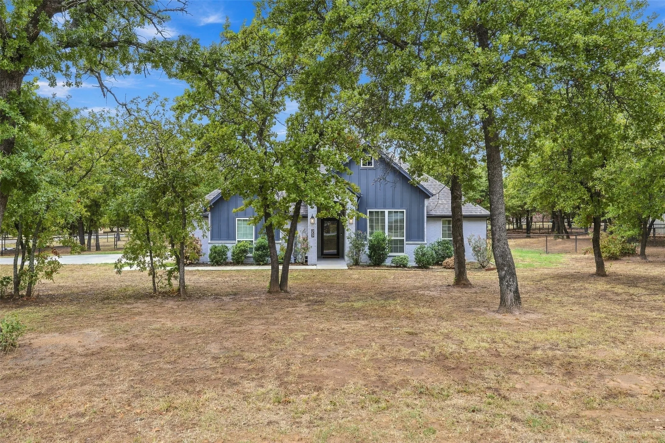 Single Family Residence For Sale in Parker County , 350 Timbers Circle, Poolville, Texas 76487, 4 Bedroom, 2 Bathroom, 2 Garage spaces, 2,421 Sqft, built in 2021, mls#21403162, Real Estate Agent in Poolville, Homes For Sale in Parker county, Homes For Sale in Poolville, Realtor in Poolville Texas, Real Estate Brokerage Independent Realty Texas, Luminita Cordes Realtor