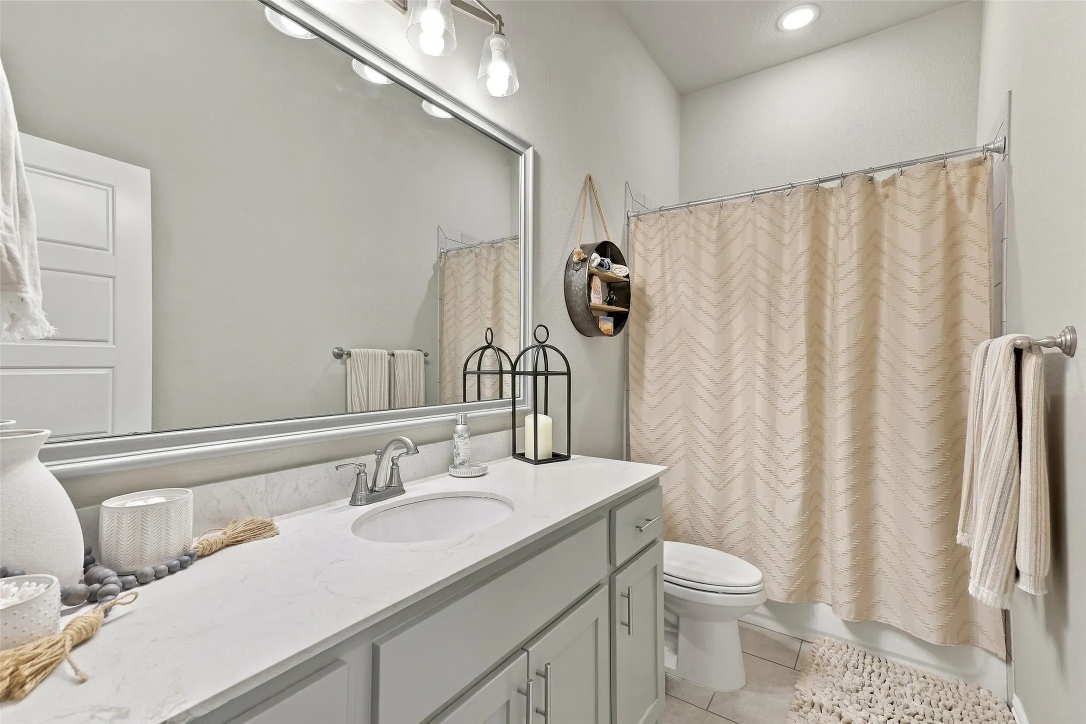 Single Family Residence For Sale in Parker County , 350 Timbers Circle, Poolville, Texas 76487, 4 Bedroom, 2 Bathroom, 2 Garage spaces, 2,421 Sqft, built in 2021, mls#21403162, Real Estate Agent in Poolville, Homes For Sale in Parker county, Homes For Sale in Poolville, Realtor in Poolville Texas, Real Estate Brokerage Independent Realty Texas, Luminita Cordes Realtor