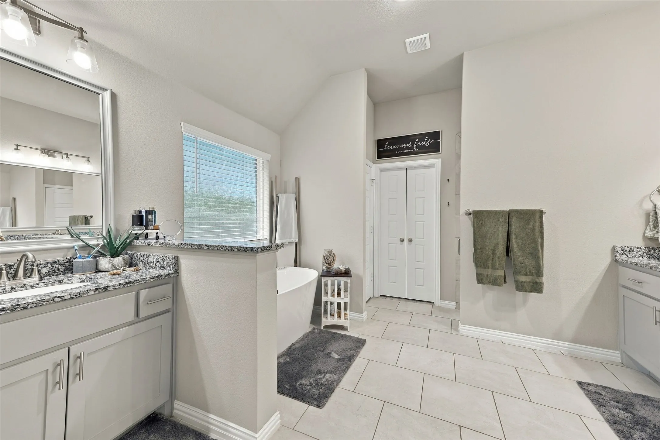 Single Family Residence For Sale in Parker County , 350 Timbers Circle, Poolville, Texas 76487, 4 Bedroom, 2 Bathroom, 2 Garage spaces, 2,421 Sqft, built in 2021, mls#21403162, Real Estate Agent in Poolville, Homes For Sale in Parker county, Homes For Sale in Poolville, Realtor in Poolville Texas, Real Estate Brokerage Independent Realty Texas, Luminita Cordes Realtor