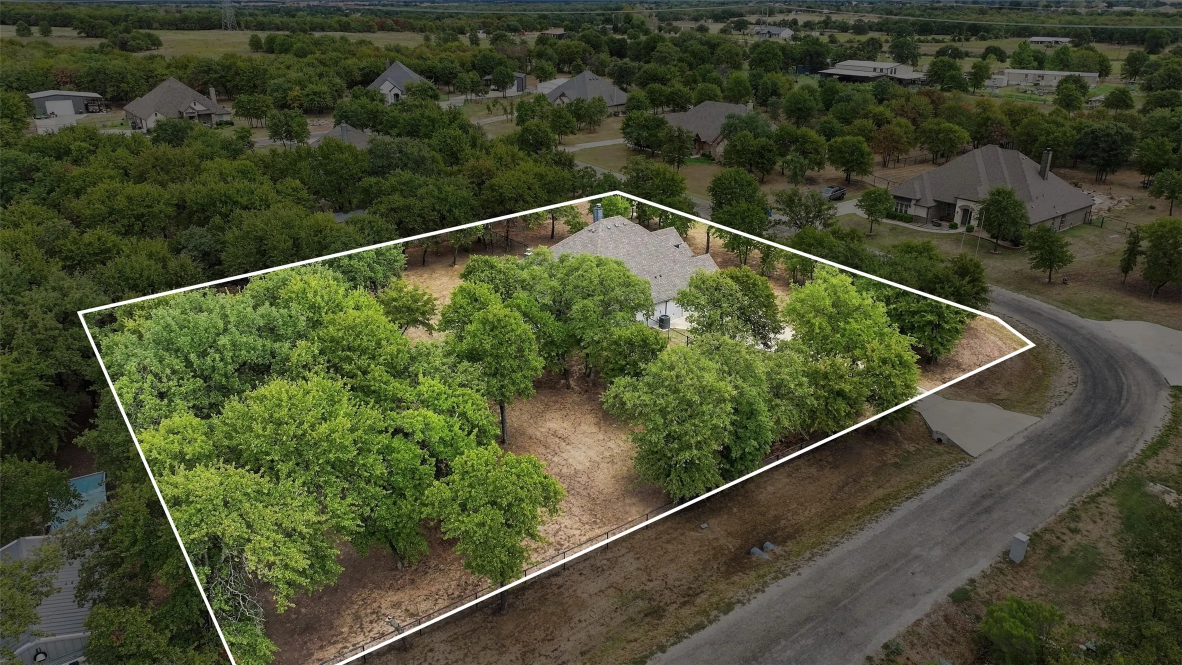 Single Family Residence For Sale in Parker County , 350 Timbers Circle, Poolville, Texas 76487, 4 Bedroom, 2 Bathroom, 2 Garage spaces, 2,421 Sqft, built in 2021, mls#21403162, Real Estate Agent in Poolville, Homes For Sale in Parker county, Homes For Sale in Poolville, Realtor in Poolville Texas, Real Estate Brokerage Independent Realty Texas, Luminita Cordes Realtor