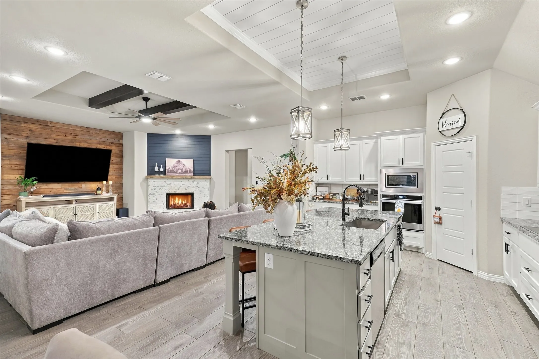 Single Family Residence For Sale in Parker County , 350 Timbers Circle, Poolville, Texas 76487, 4 Bedroom, 2 Bathroom, 2 Garage spaces, 2,421 Sqft, built in 2021, mls#21403162, Real Estate Agent in Poolville, Homes For Sale in Parker county, Homes For Sale in Poolville, Realtor in Poolville Texas, Real Estate Brokerage Independent Realty Texas, Luminita Cordes Realtor