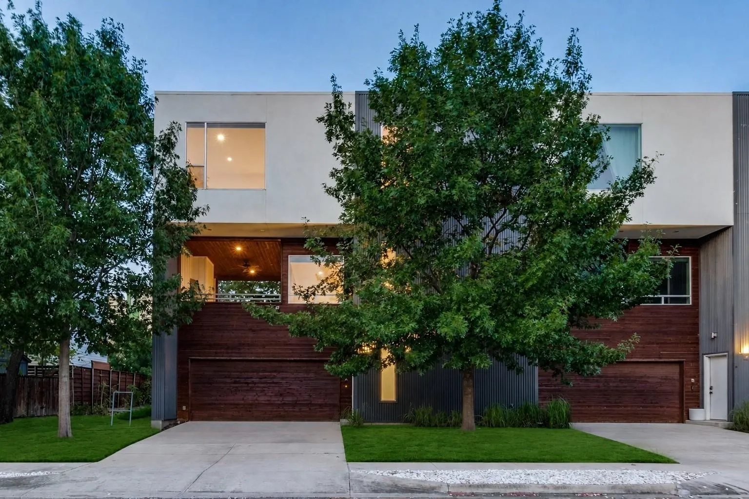 Single Family Residence For Rent in Dallas County , 4401 Roseland Avenue A, Dallas, Texas 75204, 2 Bedroom, 3 Bathroom, 2 Garage spaces, 1,773 Sqft, built in 2014, mls#21403257, Real Estate Agent in Dallas, Homes For Rent in Dallas county, Homes For Rent in Dallas, Realtor in Dallas Texas, Real Estate Brokerage Independent Realty Texas, Luminita Cordes Realtor