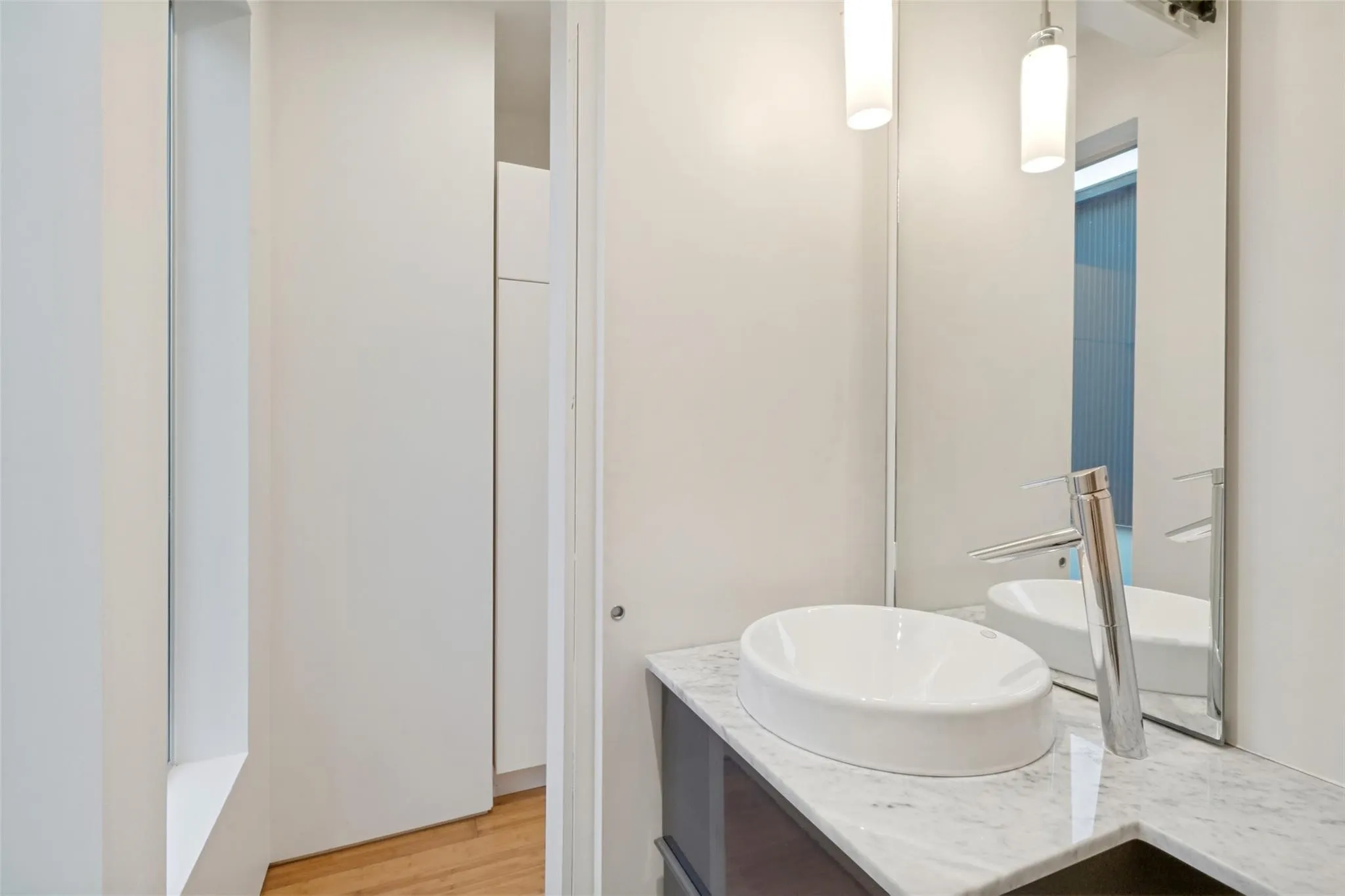 Single Family Residence For Rent in Dallas County , 4401 Roseland Avenue A, Dallas, Texas 75204, 2 Bedroom, 3 Bathroom, 2 Garage spaces, 1,773 Sqft, built in 2014, mls#21403257, Real Estate Agent in Dallas, Homes For Rent in Dallas county, Homes For Rent in Dallas, Realtor in Dallas Texas, Real Estate Brokerage Independent Realty Texas, Luminita Cordes Realtor