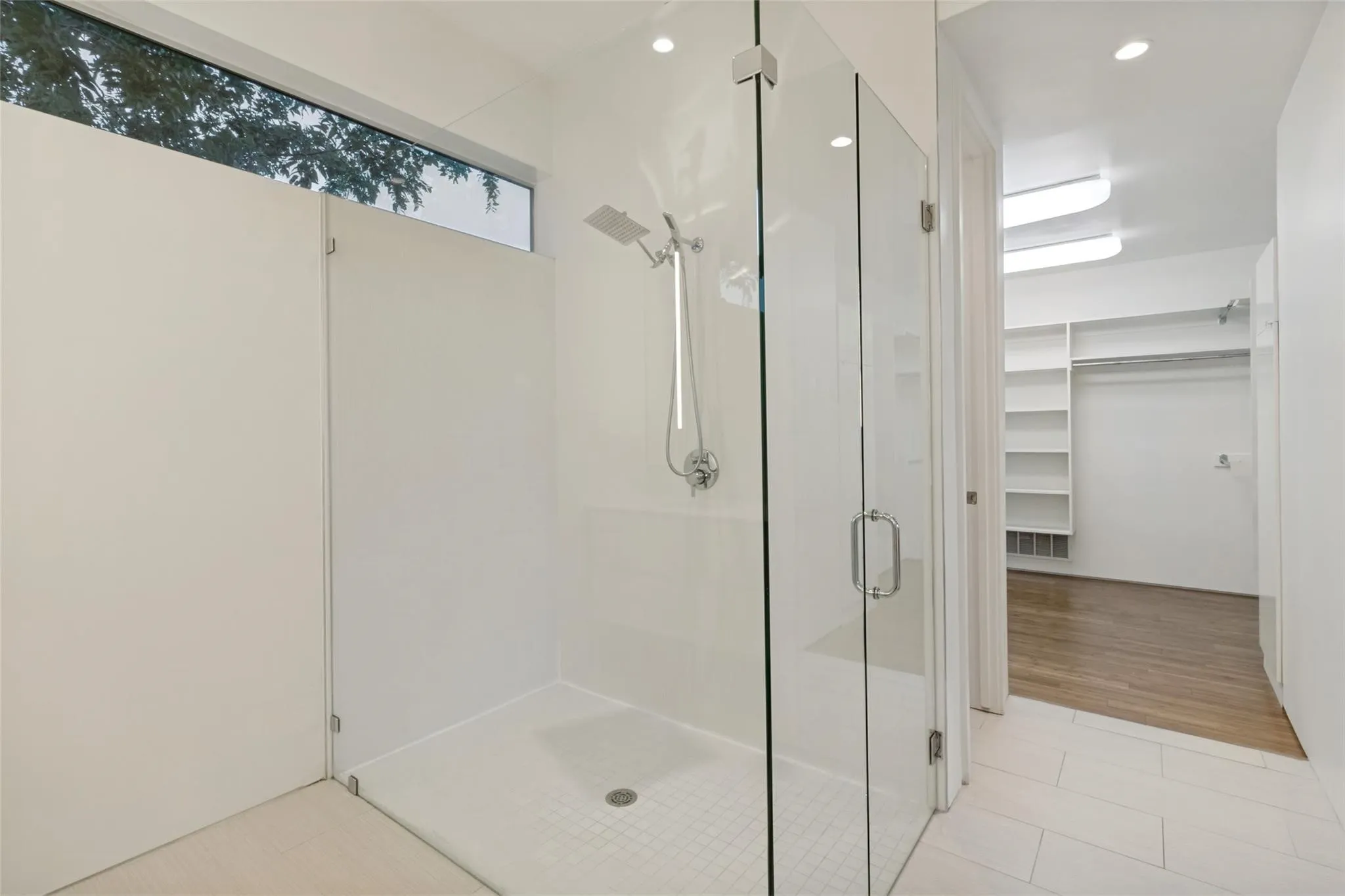 Single Family Residence For Rent in Dallas County , 4401 Roseland Avenue A, Dallas, Texas 75204, 2 Bedroom, 3 Bathroom, 2 Garage spaces, 1,773 Sqft, built in 2014, mls#21403257, Real Estate Agent in Dallas, Homes For Rent in Dallas county, Homes For Rent in Dallas, Realtor in Dallas Texas, Real Estate Brokerage Independent Realty Texas, Luminita Cordes Realtor
