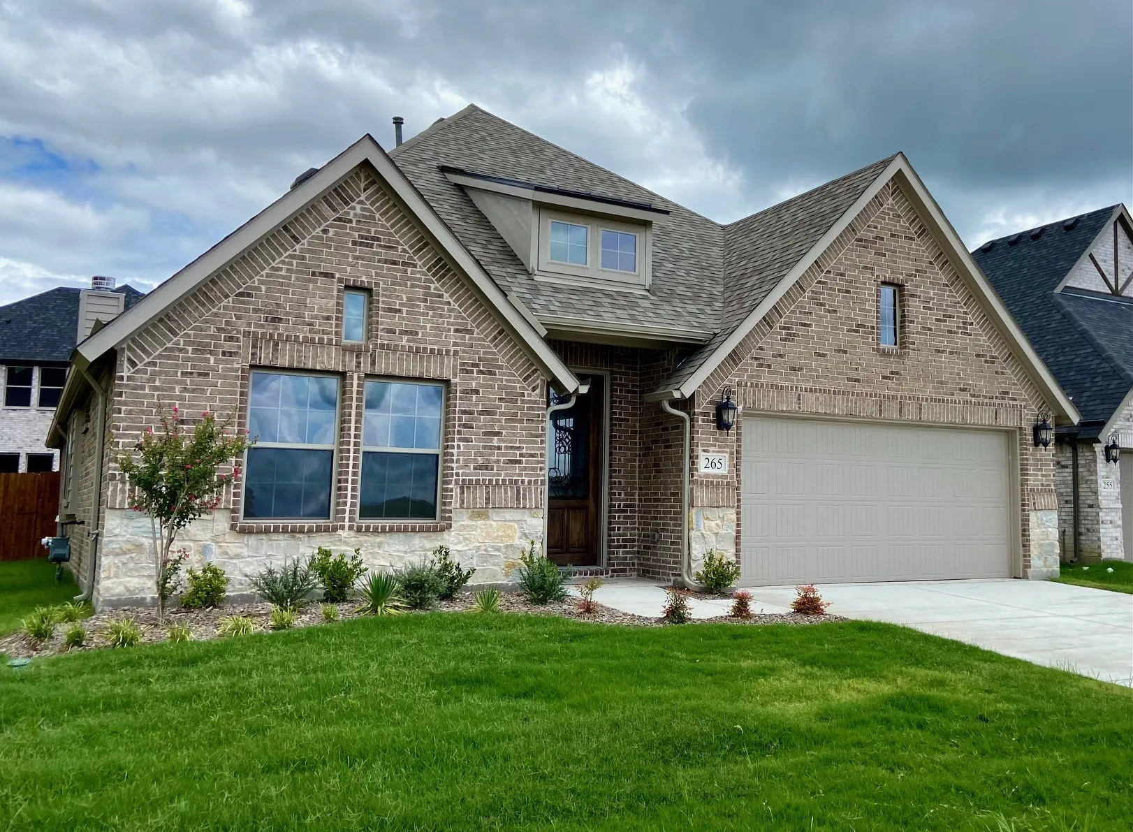 Single Family Residence For Sale in Grayson County , 394 Willie's Court, Whitesboro, Texas 76273, 4 Bedroom, 3 Bathroom, 6 Garage spaces, 2,843 Sqft, built in 2027, mls#21403253, Real Estate Agent in Whitesboro, Homes For Sale in Grayson county, Homes For Sale in Whitesboro, Realtor in Whitesboro Texas, Real Estate Brokerage Independent Realty Texas, Luminita Cordes Realtor