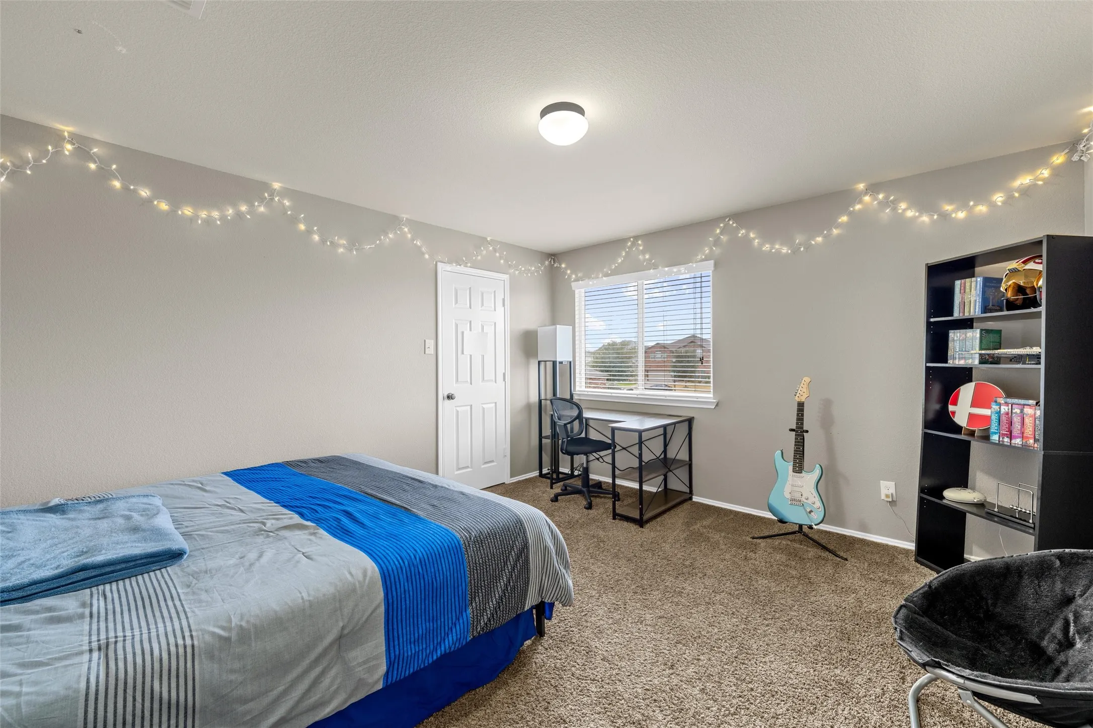 Single Family Residence For Sale in Mc Lennan County , 6541 Cascade Drive, Waco, Texas 76712, 5 Bedroom, 3 Bathroom, 2 Garage spaces, 3,187 Sqft, built in 2013, mls#21402633, Real Estate Agent in Waco, Homes For Sale in Mc Lennan county, Homes For Sale in Waco, Realtor in Waco Texas, Real Estate Brokerage Independent Realty Texas, Luminita Cordes Realtor