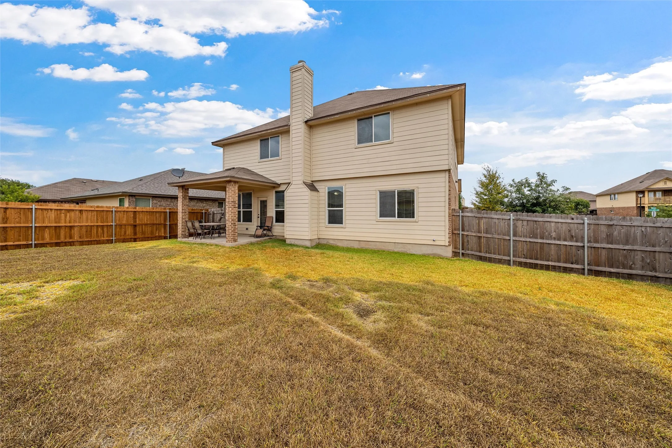 Single Family Residence For Sale in Mc Lennan County , 6541 Cascade Drive, Waco, Texas 76712, 5 Bedroom, 3 Bathroom, 2 Garage spaces, 3,187 Sqft, built in 2013, mls#21402633, Real Estate Agent in Waco, Homes For Sale in Mc Lennan county, Homes For Sale in Waco, Realtor in Waco Texas, Real Estate Brokerage Independent Realty Texas, Luminita Cordes Realtor