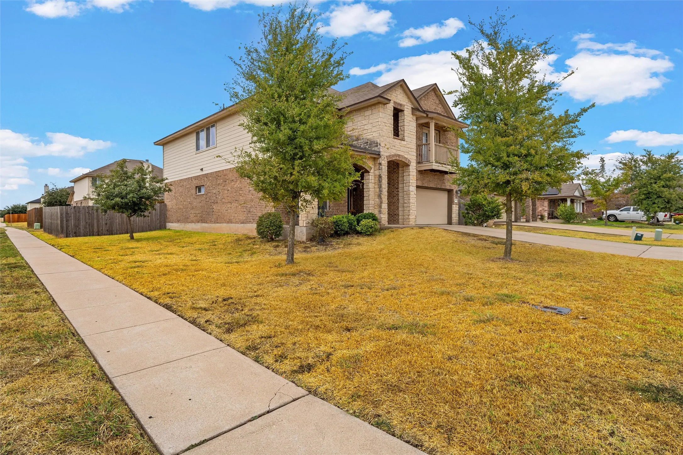 Single Family Residence For Sale in Mc Lennan County , 6541 Cascade Drive, Waco, Texas 76712, 5 Bedroom, 3 Bathroom, 2 Garage spaces, 3,187 Sqft, built in 2013, mls#21402633, Real Estate Agent in Waco, Homes For Sale in Mc Lennan county, Homes For Sale in Waco, Realtor in Waco Texas, Real Estate Brokerage Independent Realty Texas, Luminita Cordes Realtor