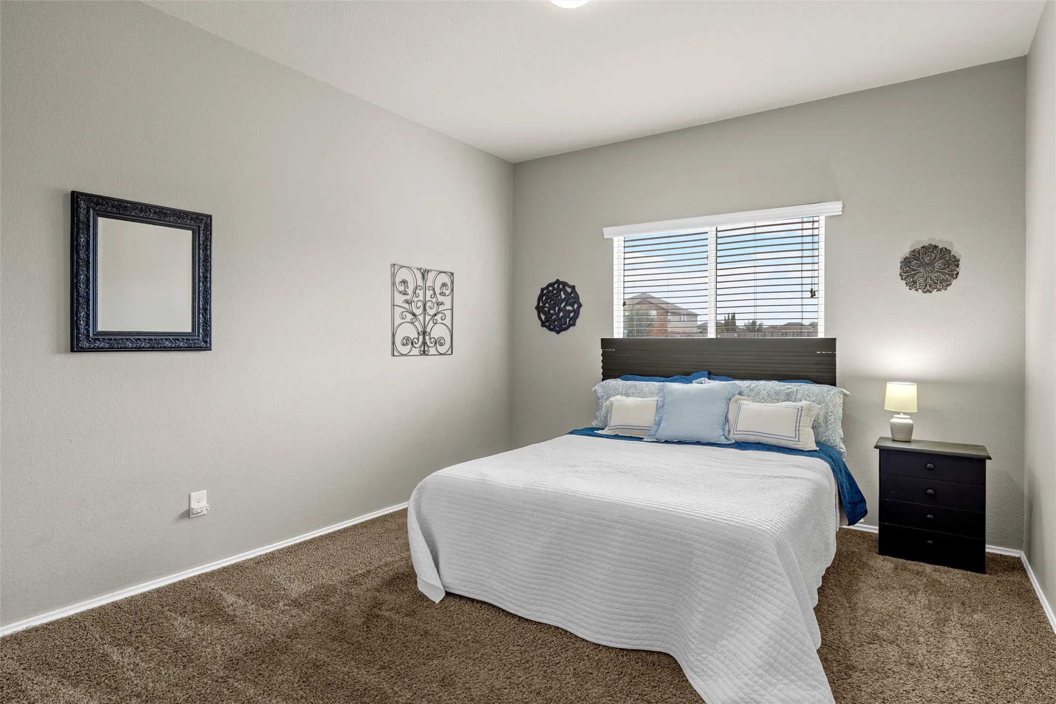 Single Family Residence For Sale in Mc Lennan County , 6541 Cascade Drive, Waco, Texas 76712, 5 Bedroom, 3 Bathroom, 2 Garage spaces, 3,187 Sqft, built in 2013, mls#21402633, Real Estate Agent in Waco, Homes For Sale in Mc Lennan county, Homes For Sale in Waco, Realtor in Waco Texas, Real Estate Brokerage Independent Realty Texas, Luminita Cordes Realtor