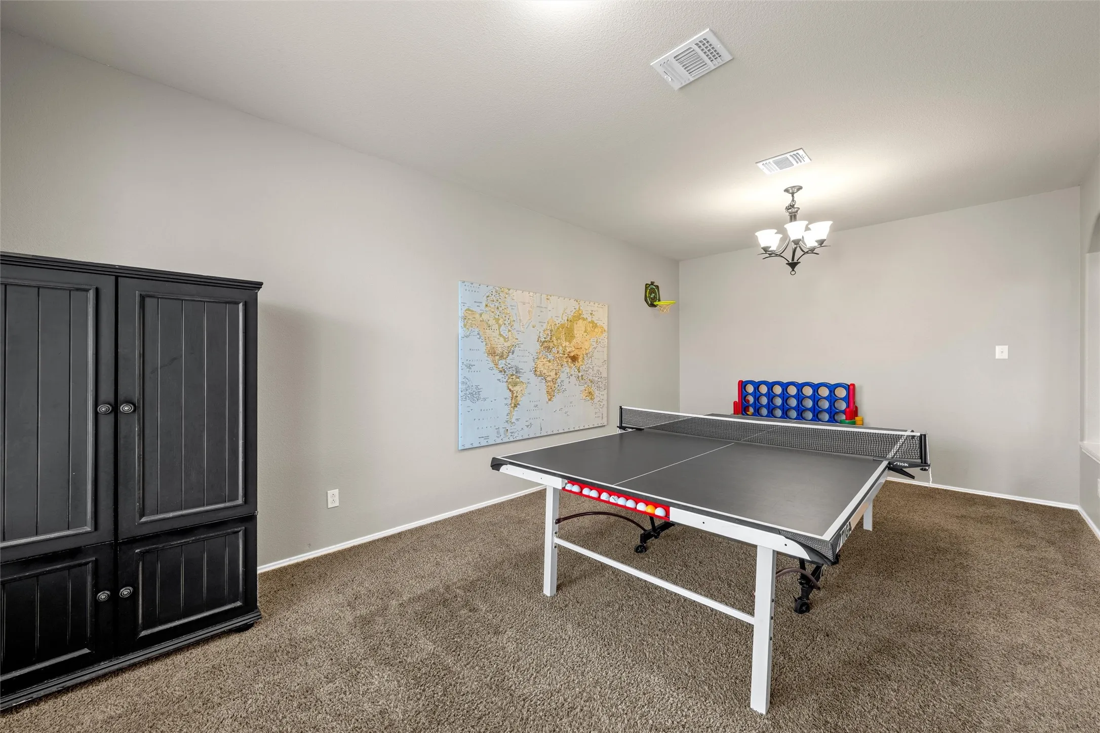 Single Family Residence For Sale in Mc Lennan County , 6541 Cascade Drive, Waco, Texas 76712, 5 Bedroom, 3 Bathroom, 2 Garage spaces, 3,187 Sqft, built in 2013, mls#21402633, Real Estate Agent in Waco, Homes For Sale in Mc Lennan county, Homes For Sale in Waco, Realtor in Waco Texas, Real Estate Brokerage Independent Realty Texas, Luminita Cordes Realtor