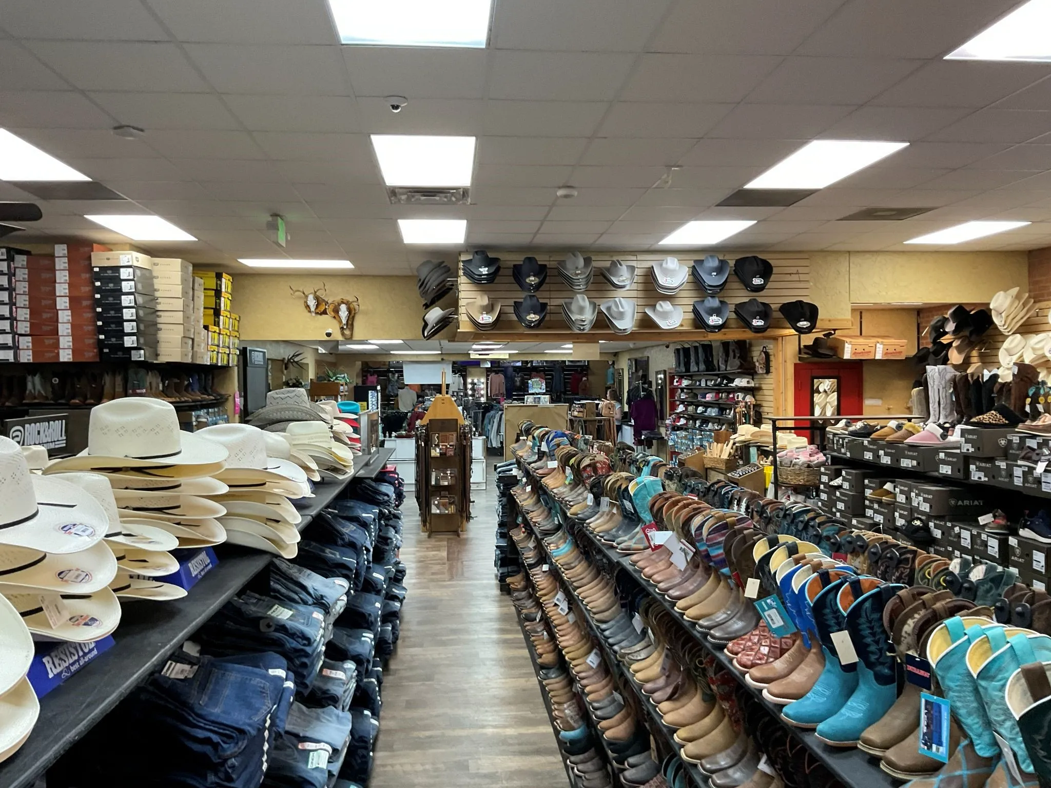 Retail For Sale in Johnson County , 110 N Caddo Street, Cleburne, Texas 76031, 0, 0, Garage spaces, 0 Sqft, built in 1900, mls#21403006, Real Estate Agent in Cleburne, Homes For Sale in Johnson county, Homes For Sale in Cleburne, Realtor in Cleburne Texas, Real Estate Brokerage Independent Realty Texas, Luminita Cordes Realtor