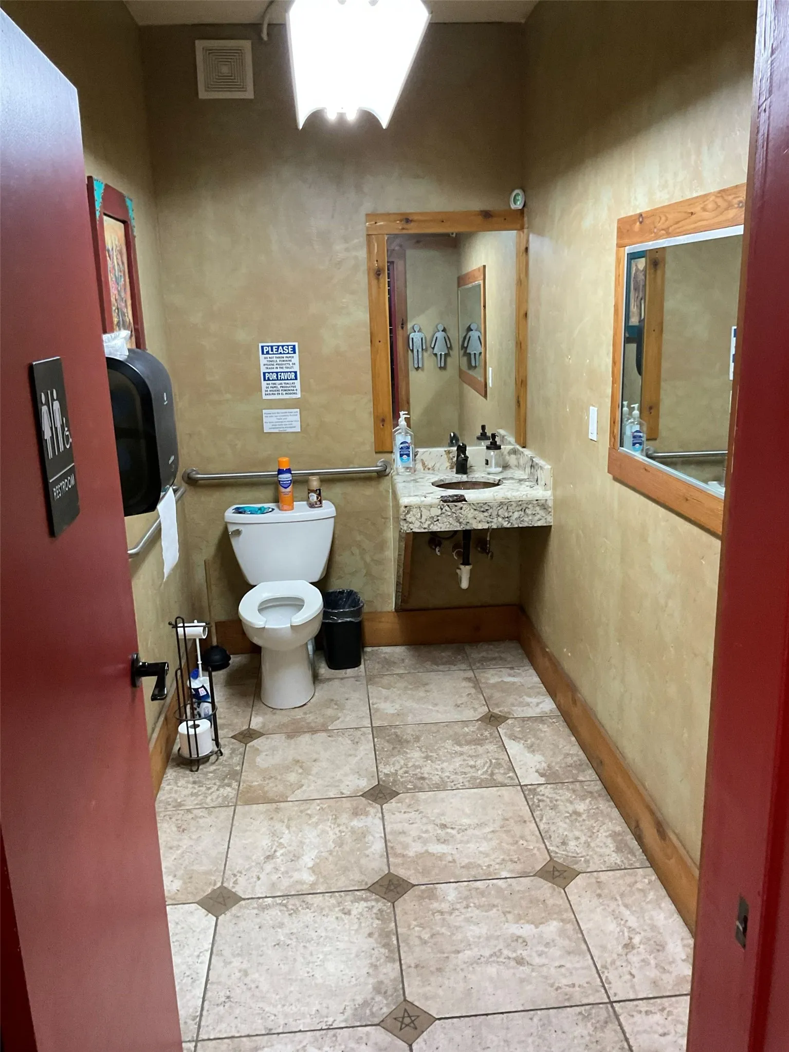 Retail For Sale in Johnson County , 110 N Caddo Street, Cleburne, Texas 76031, 0, 0, Garage spaces, 0 Sqft, built in 1900, mls#21403006, Real Estate Agent in Cleburne, Homes For Sale in Johnson county, Homes For Sale in Cleburne, Realtor in Cleburne Texas, Real Estate Brokerage Independent Realty Texas, Luminita Cordes Realtor