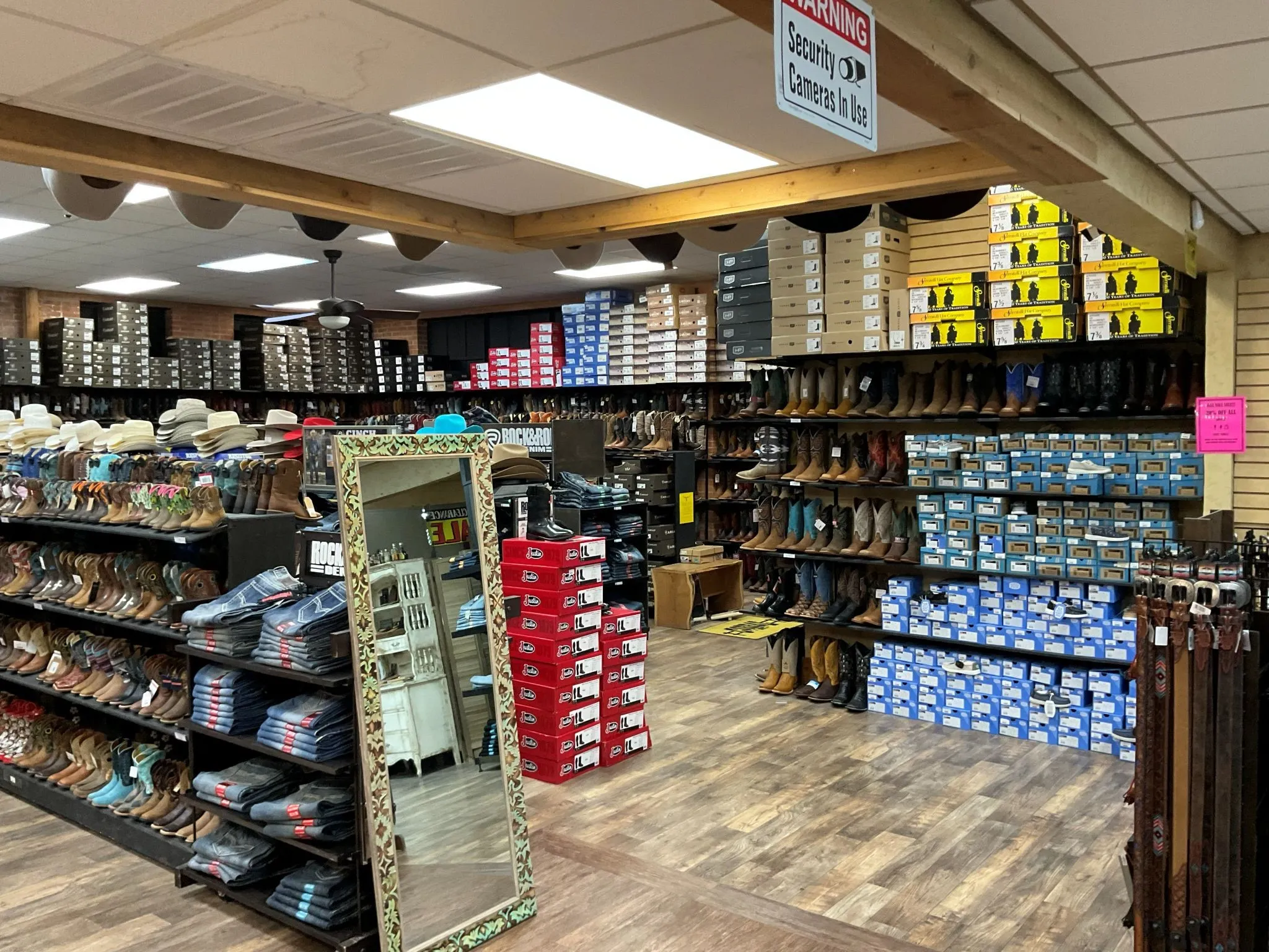 Retail For Sale in Johnson County , 110 N Caddo Street, Cleburne, Texas 76031, 0, 0, Garage spaces, 0 Sqft, built in 1900, mls#21403006, Real Estate Agent in Cleburne, Homes For Sale in Johnson county, Homes For Sale in Cleburne, Realtor in Cleburne Texas, Real Estate Brokerage Independent Realty Texas, Luminita Cordes Realtor