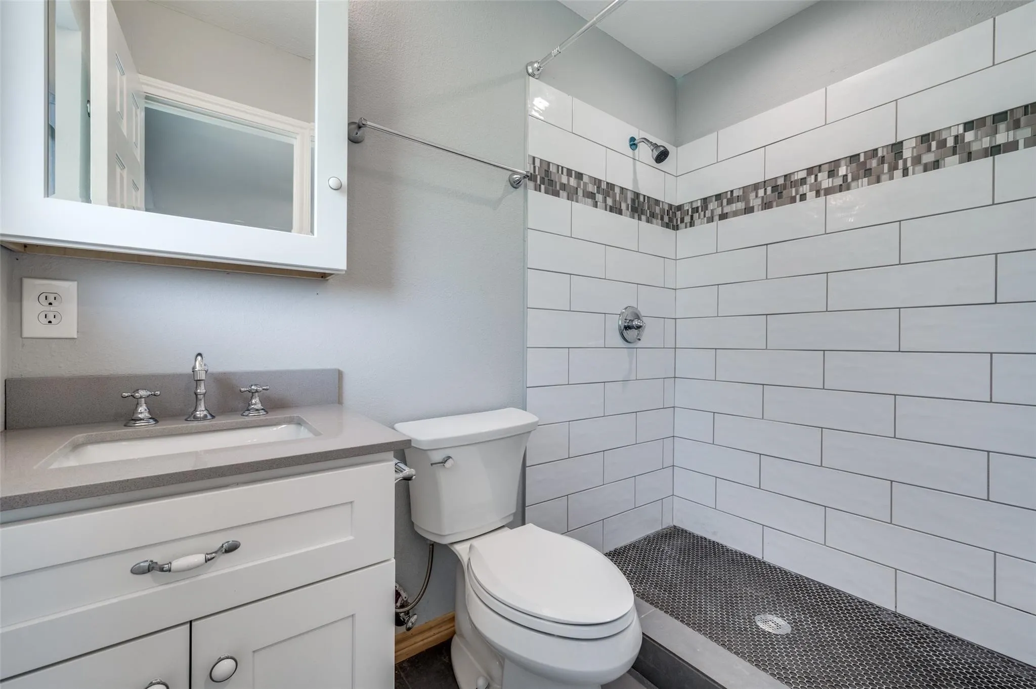 Single Family Residence For Rent in Collin County , 510 E 7th Street, Prosper, Texas 75078, 3 Bedroom, 2 Bathroom, 2 Garage spaces, 1,568 Sqft, built in 1975, mls#21403267, Real Estate Agent in Prosper, Homes For Rent in Collin county, Homes For Rent in Prosper, Realtor in Prosper Texas, Real Estate Brokerage Independent Realty Texas, Luminita Cordes Realtor