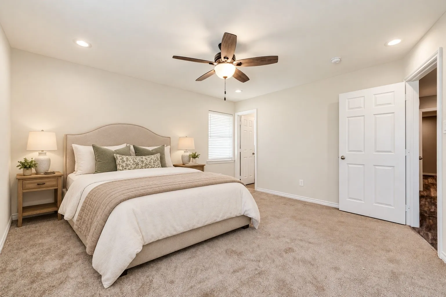 Single Family Residence For Rent in Collin County , 510 E 7th Street, Prosper, Texas 75078, 3 Bedroom, 2 Bathroom, 2 Garage spaces, 1,568 Sqft, built in 1975, mls#21403267, Real Estate Agent in Prosper, Homes For Rent in Collin county, Homes For Rent in Prosper, Realtor in Prosper Texas, Real Estate Brokerage Independent Realty Texas, Luminita Cordes Realtor