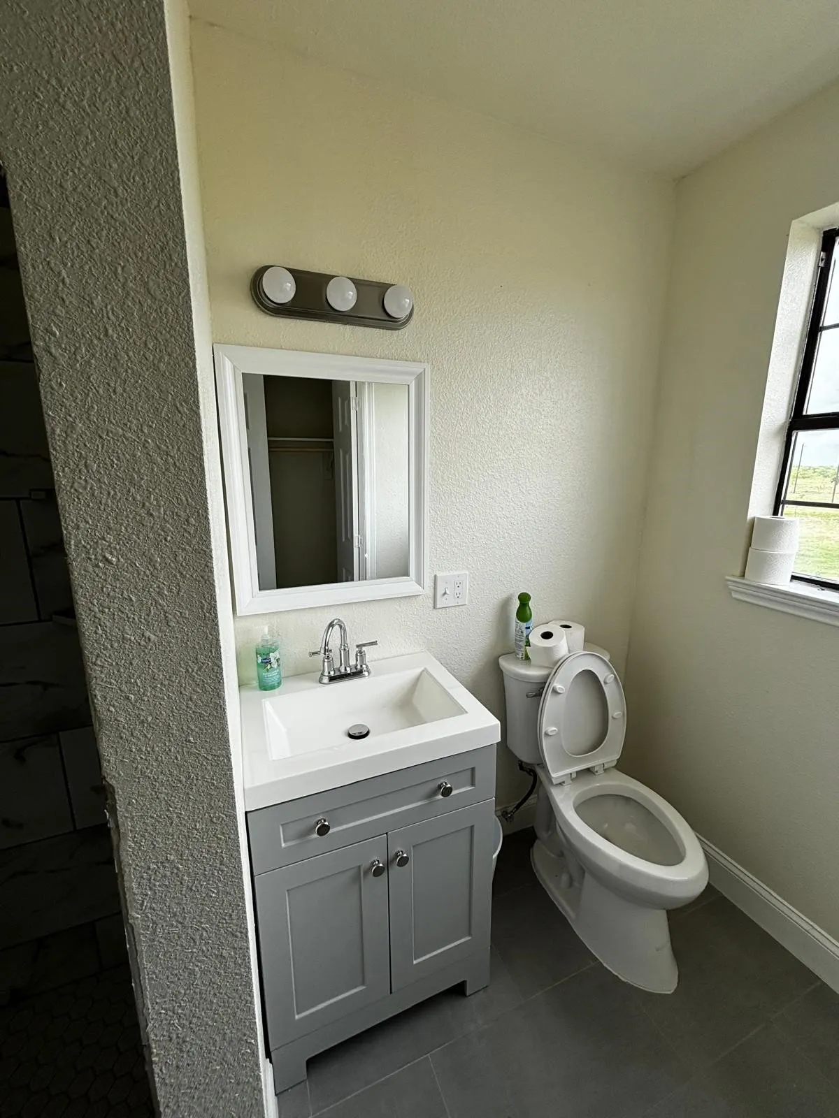 Single Family Residence For Rent in Grayson County , 810 Bounds Road, Gunter, Texas 75058, 2 Bedroom, 2 Bathroom, Garage spaces, 1,500 Sqft, built in 2024, mls#21403290, Real Estate Agent in Gunter, Homes For Rent in Grayson county, Homes For Rent in Gunter, Realtor in Gunter Texas, Real Estate Brokerage Independent Realty Texas, Luminita Cordes Realtor