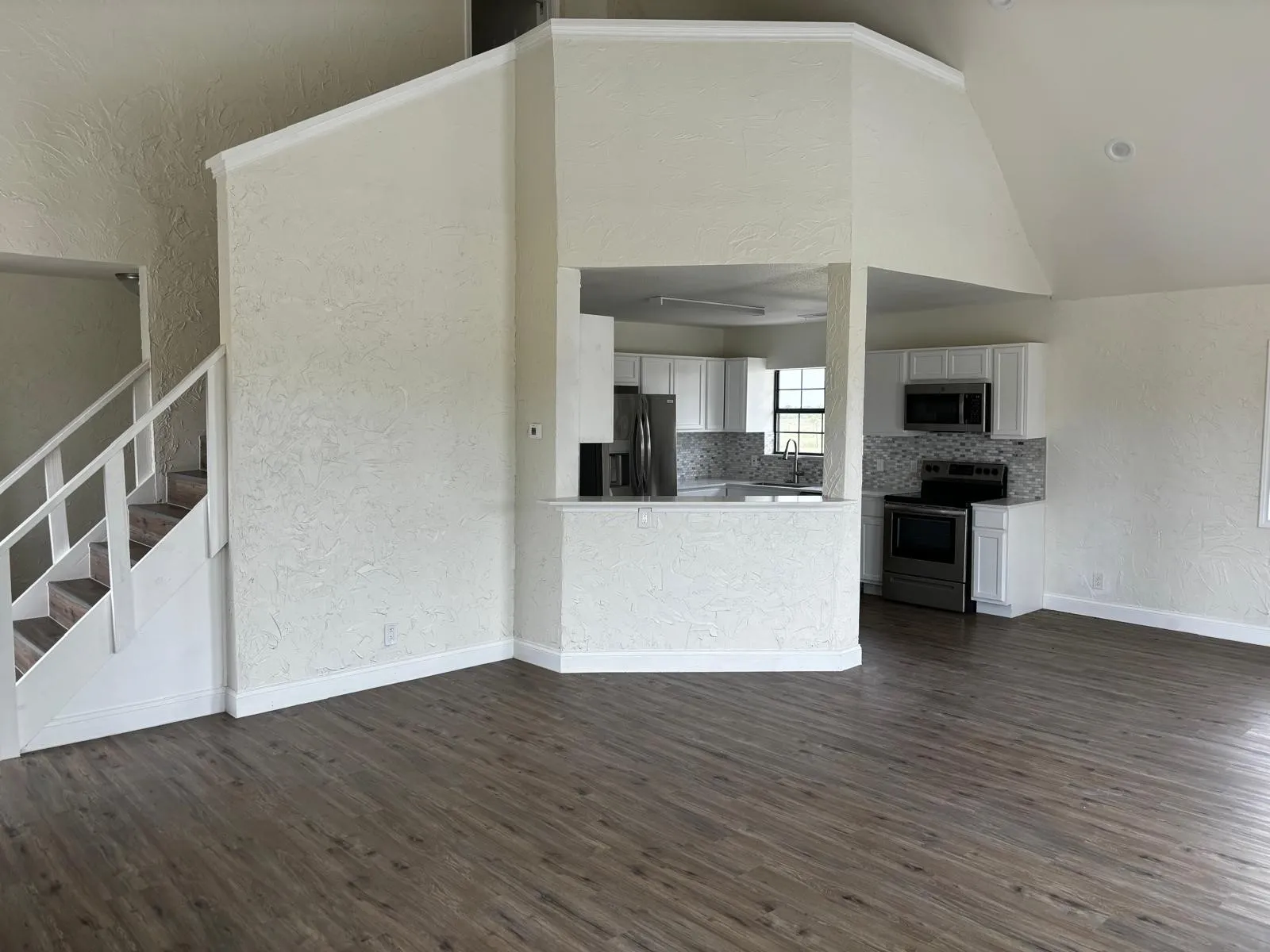 Single Family Residence For Rent in Grayson County , 810 Bounds Road, Gunter, Texas 75058, 2 Bedroom, 2 Bathroom, Garage spaces, 1,500 Sqft, built in 2024, mls#21403290, Real Estate Agent in Gunter, Homes For Rent in Grayson county, Homes For Rent in Gunter, Realtor in Gunter Texas, Real Estate Brokerage Independent Realty Texas, Luminita Cordes Realtor