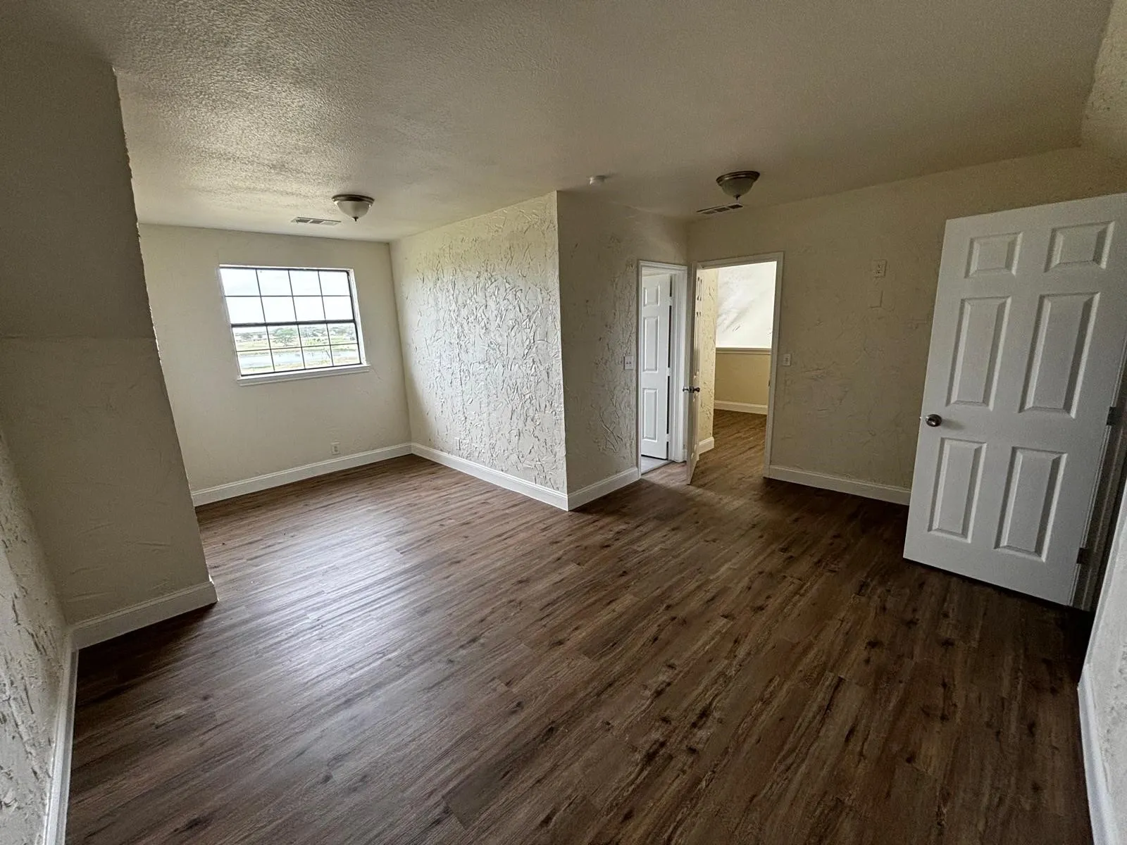 Single Family Residence For Rent in Grayson County , 810 Bounds Road, Gunter, Texas 75058, 2 Bedroom, 2 Bathroom, Garage spaces, 1,500 Sqft, built in 2024, mls#21403290, Real Estate Agent in Gunter, Homes For Rent in Grayson county, Homes For Rent in Gunter, Realtor in Gunter Texas, Real Estate Brokerage Independent Realty Texas, Luminita Cordes Realtor