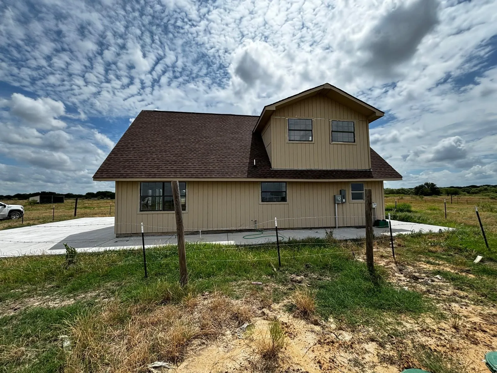 Single Family Residence For Rent in Grayson County , 810 Bounds Road, Gunter, Texas 75058, 2 Bedroom, 2 Bathroom, Garage spaces, 1,500 Sqft, built in 2024, mls#21403290, Real Estate Agent in Gunter, Homes For Rent in Grayson county, Homes For Rent in Gunter, Realtor in Gunter Texas, Real Estate Brokerage Independent Realty Texas, Luminita Cordes Realtor