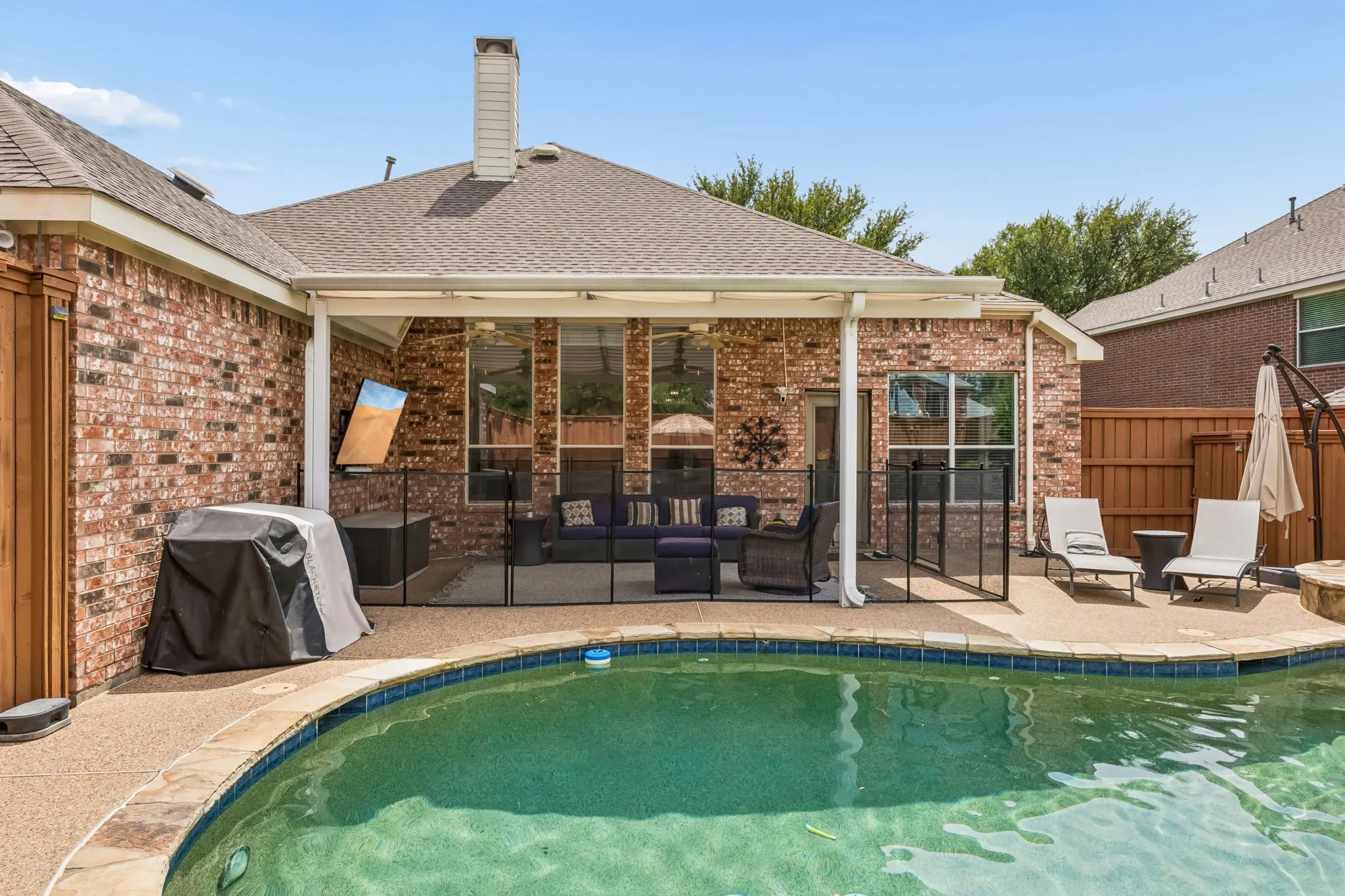 Single Family Residence For Sale in Collin County , 7462 Chinaberry Lane, Frisco, Texas 75033, 4 Bedroom, 2 Bathroom, 3 Garage spaces, 2,510 Sqft, built in 2002, mls#21403215, Real Estate Agent in Frisco, Homes For Sale in Collin county, Homes For Sale in Frisco, Realtor in Frisco Texas, Real Estate Brokerage Independent Realty Texas, Luminita Cordes Realtor