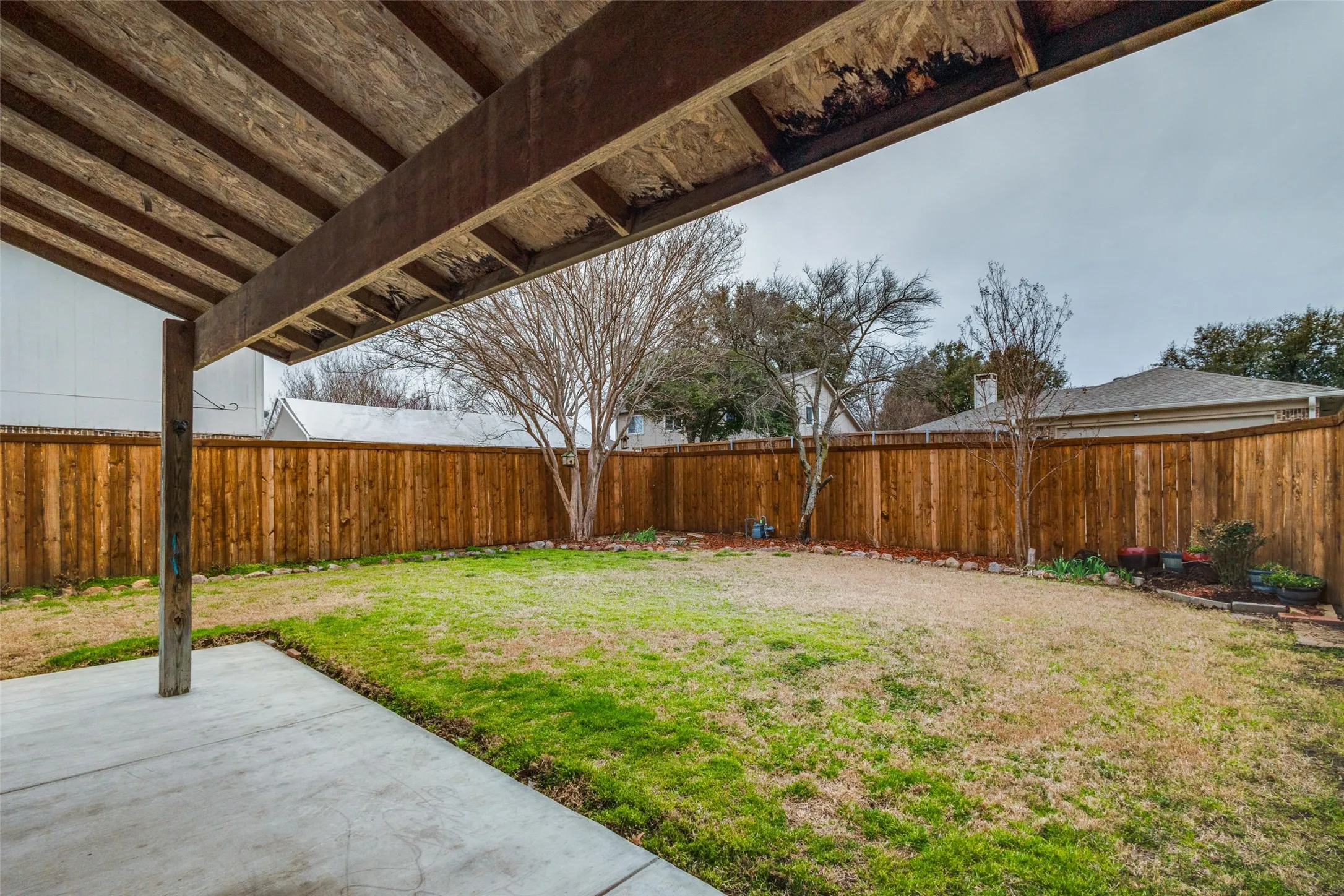 Single Family Residence For Sale in Denton County , 1846 Tucson Drive, Lewisville, Texas 75077, 5 Bedroom, 4 Bathroom, 2 Garage spaces, 2,255 Sqft, built in 1974, mls#21403297, Real Estate Agent in Lewisville, Homes For Sale in Denton county, Homes For Sale in Lewisville, Realtor in Lewisville Texas, Real Estate Brokerage Independent Realty Texas, Luminita Cordes Realtor