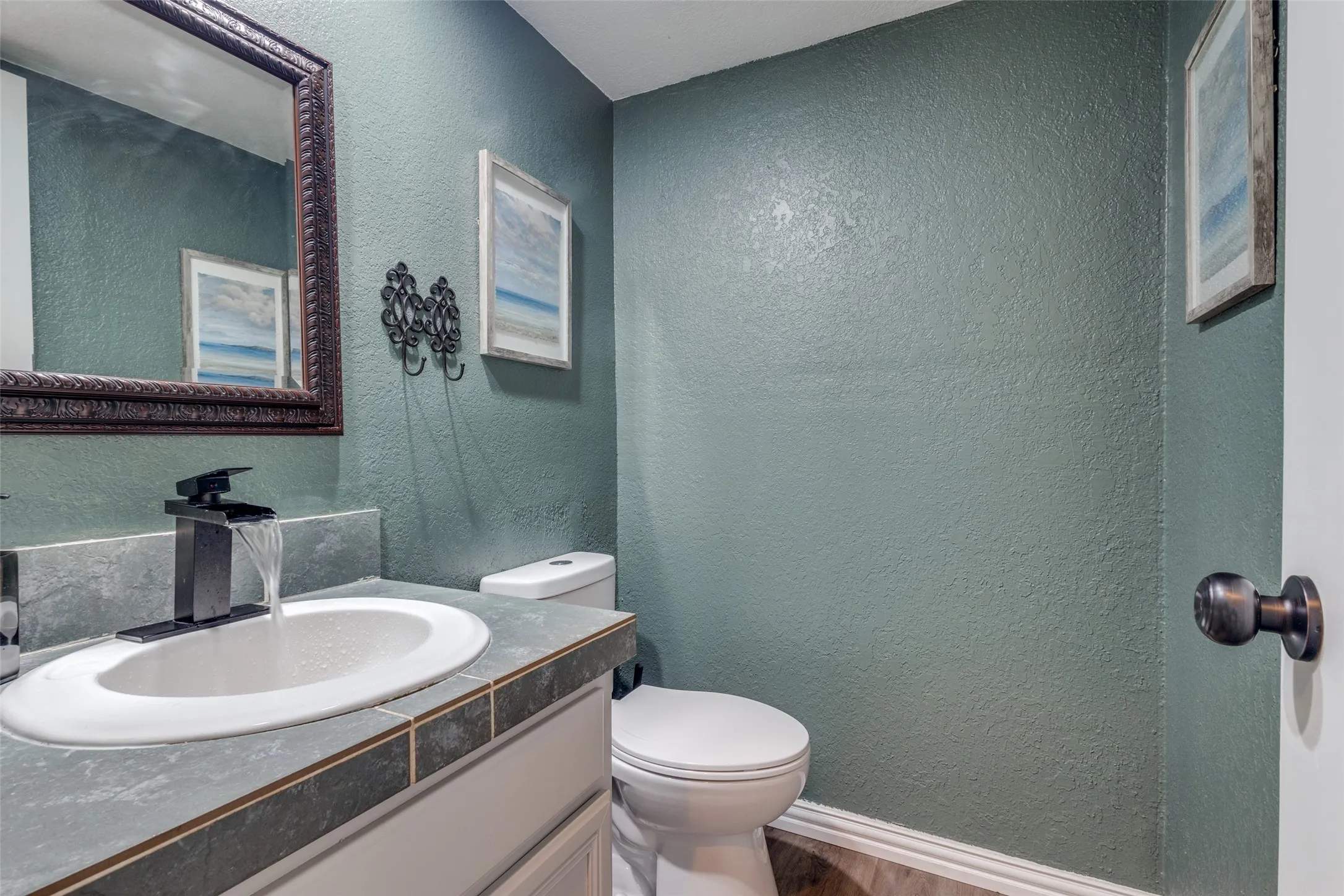 Single Family Residence For Sale in Denton County , 1846 Tucson Drive, Lewisville, Texas 75077, 5 Bedroom, 4 Bathroom, 2 Garage spaces, 2,255 Sqft, built in 1974, mls#21403297, Real Estate Agent in Lewisville, Homes For Sale in Denton county, Homes For Sale in Lewisville, Realtor in Lewisville Texas, Real Estate Brokerage Independent Realty Texas, Luminita Cordes Realtor