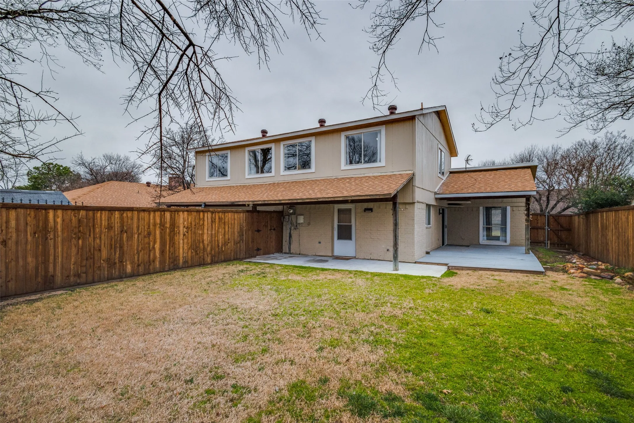 Single Family Residence For Sale in Denton County , 1846 Tucson Drive, Lewisville, Texas 75077, 5 Bedroom, 4 Bathroom, 2 Garage spaces, 2,255 Sqft, built in 1974, mls#21403297, Real Estate Agent in Lewisville, Homes For Sale in Denton county, Homes For Sale in Lewisville, Realtor in Lewisville Texas, Real Estate Brokerage Independent Realty Texas, Luminita Cordes Realtor