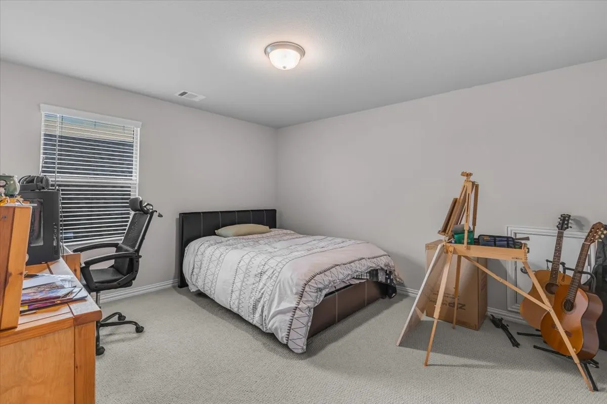 Single Family Residence For Rent in Tarrant County , 5665 Castle Peak Bend, Fort Worth, Texas 76126, 5 Bedroom, 3 Bathroom, 2 Garage spaces, 3,060 Sqft, built in 2022, mls#21401373, Real Estate Agent in Fort Worth, Homes For Rent in Tarrant county, Homes For Rent in Fort Worth, Realtor in Fort Worth Texas, Real Estate Brokerage Independent Realty Texas, Luminita Cordes Realtor