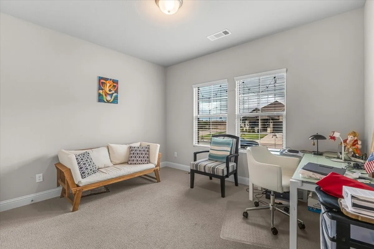 Single Family Residence For Rent in Tarrant County , 5665 Castle Peak Bend, Fort Worth, Texas 76126, 5 Bedroom, 3 Bathroom, 2 Garage spaces, 3,060 Sqft, built in 2022, mls#21401373, Real Estate Agent in Fort Worth, Homes For Rent in Tarrant county, Homes For Rent in Fort Worth, Realtor in Fort Worth Texas, Real Estate Brokerage Independent Realty Texas, Luminita Cordes Realtor