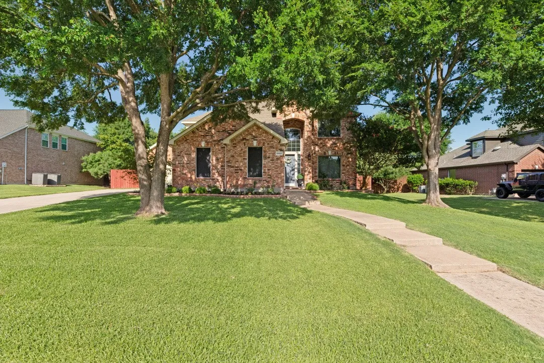 10422 Whispering Pines Drive delivers the ideal blend of comfort, convenience, and the Frisco lifestyle.