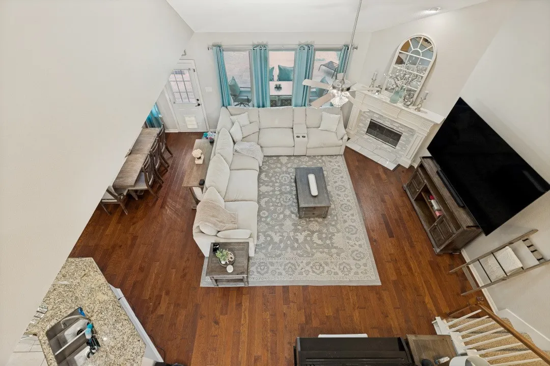 Single Family Residence For Sale in Collin County , 10422 Whispering Pines Drive, Frisco, Texas 75033, 4 Bedroom, 3 Bathroom, 3 Garage spaces, 3,102 Sqft, built in 2002, mls#21403316, Real Estate Agent in Frisco, Homes For Sale in Collin county, Homes For Sale in Frisco, Realtor in Frisco Texas, Real Estate Brokerage Independent Realty Texas, Luminita Cordes Realtor