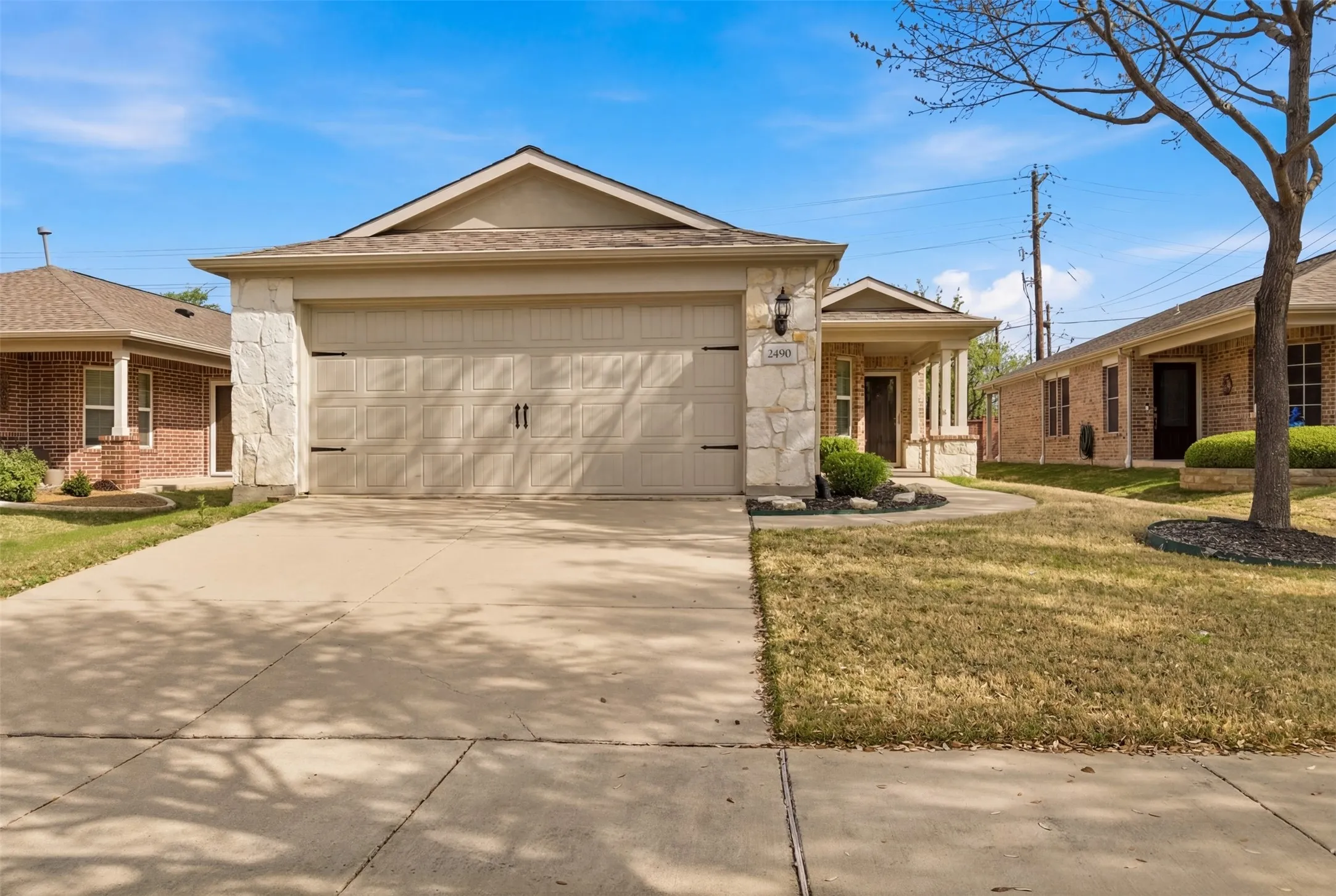 Single Family Residence For Sale in Denton County , 2490 Honeybee Lane, Frisco, Texas 75036, 2 Bedroom, 2 Bathroom, 2 Garage spaces, 1,457 Sqft, built in 2013, mls#21403167, Real Estate Agent in Frisco, Homes For Sale in Denton county, Homes For Sale in Frisco, Realtor in Frisco Texas, Real Estate Brokerage Independent Realty Texas, Luminita Cordes Realtor