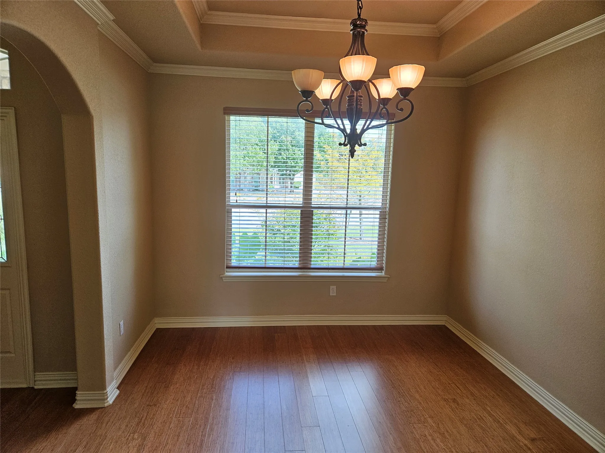 Single Family Residence For Sale in Somervell County , 103 Heritage Place, Glen Rose, Texas 76043, 3 Bedroom, 3 Bathroom, 2 Garage spaces, 2,272 Sqft, built in 2005, mls#21403325, Real Estate Agent in Glen Rose, Homes For Sale in Somervell county, Homes For Sale in Glen Rose, Realtor in Glen Rose Texas, Real Estate Brokerage Independent Realty Texas, Luminita Cordes Realtor