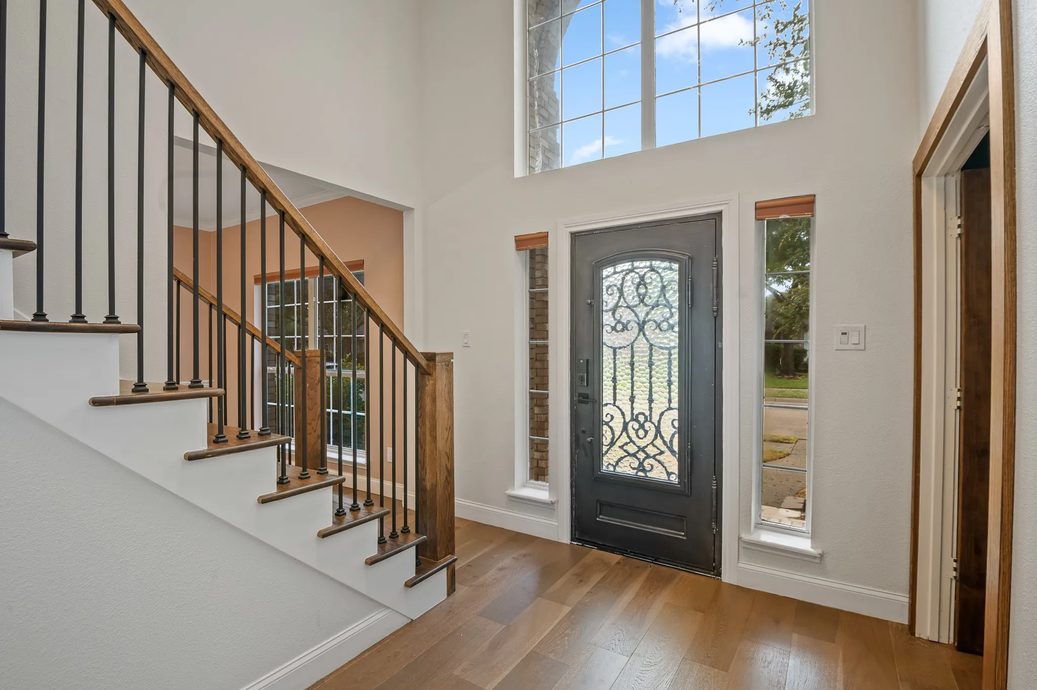 Single Family Residence For Sale in Collin County , 1314 Kenshire Court, Allen, Texas 75013, 5 Bedroom, 3 Bathroom, 2 Garage spaces, 2,364 Sqft, built in 1998, mls#21402810, Real Estate Agent in Allen, Homes For Sale in Collin county, Homes For Sale in Allen, Realtor in Allen Texas, Real Estate Brokerage Independent Realty Texas, Luminita Cordes Realtor