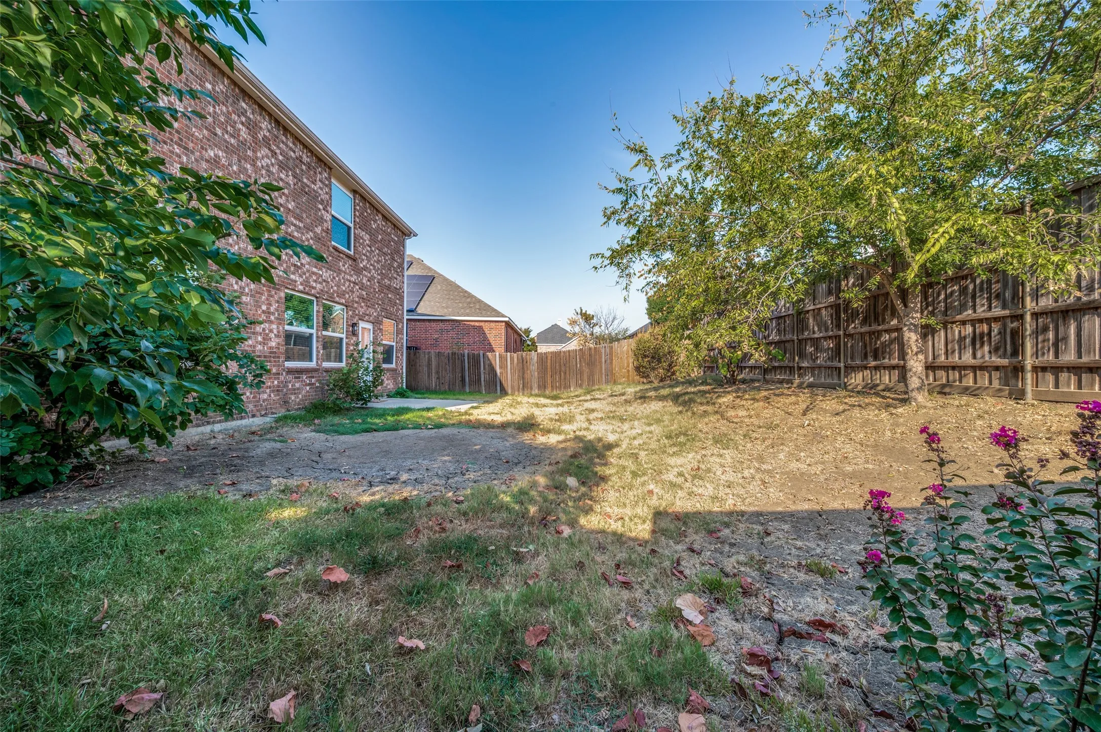Single Family Residence For Rent in Denton County , 1905 Peppertree Drive, Little Elm, Texas 75068, 5 Bedroom, 3 Bathroom, 2 Garage spaces, 3,222 Sqft, built in 2002, mls#21403342, Real Estate Agent in Little Elm, Homes For Rent in Denton county, Homes For Rent in Little Elm, Realtor in Little Elm Texas, Real Estate Brokerage Independent Realty Texas, Luminita Cordes Realtor