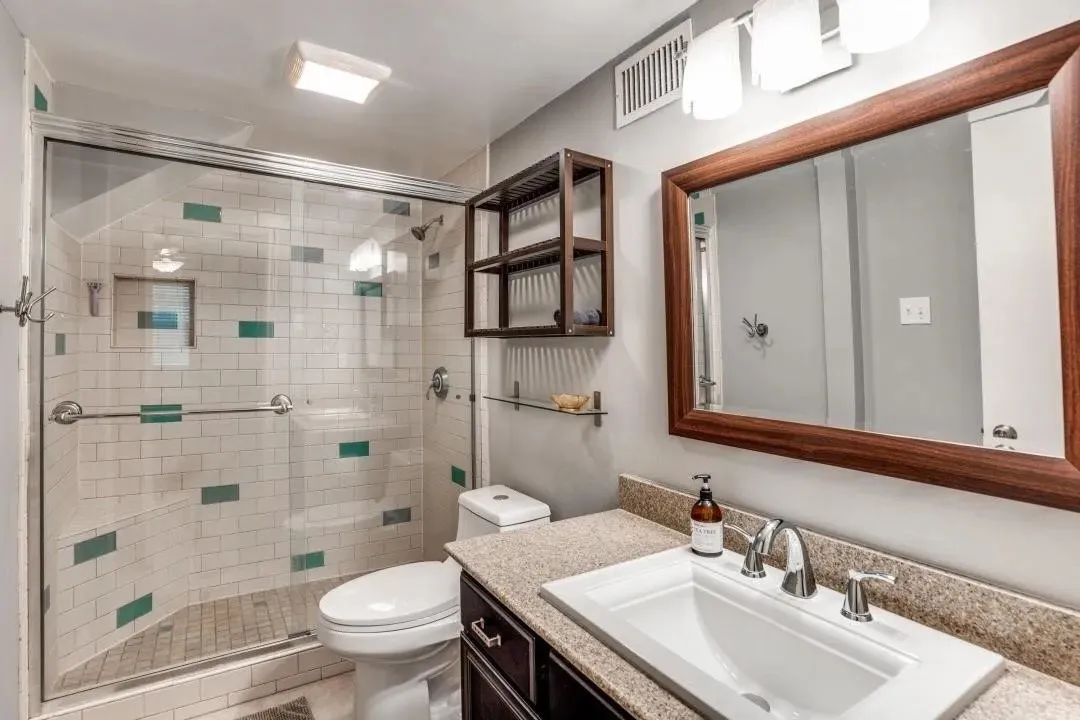 Single Family Residence For Rent in Dallas County , 2116 Oak Brook Drive, Richardson, Texas 75081, 4 Bedroom, 4 Bathroom, 2 Garage spaces, 2,084 Sqft, built in 1974, mls#21403026, Real Estate Agent in Richardson, Homes For Rent in Dallas county, Homes For Rent in Richardson, Realtor in Richardson Texas, Real Estate Brokerage Independent Realty Texas, Luminita Cordes Realtor