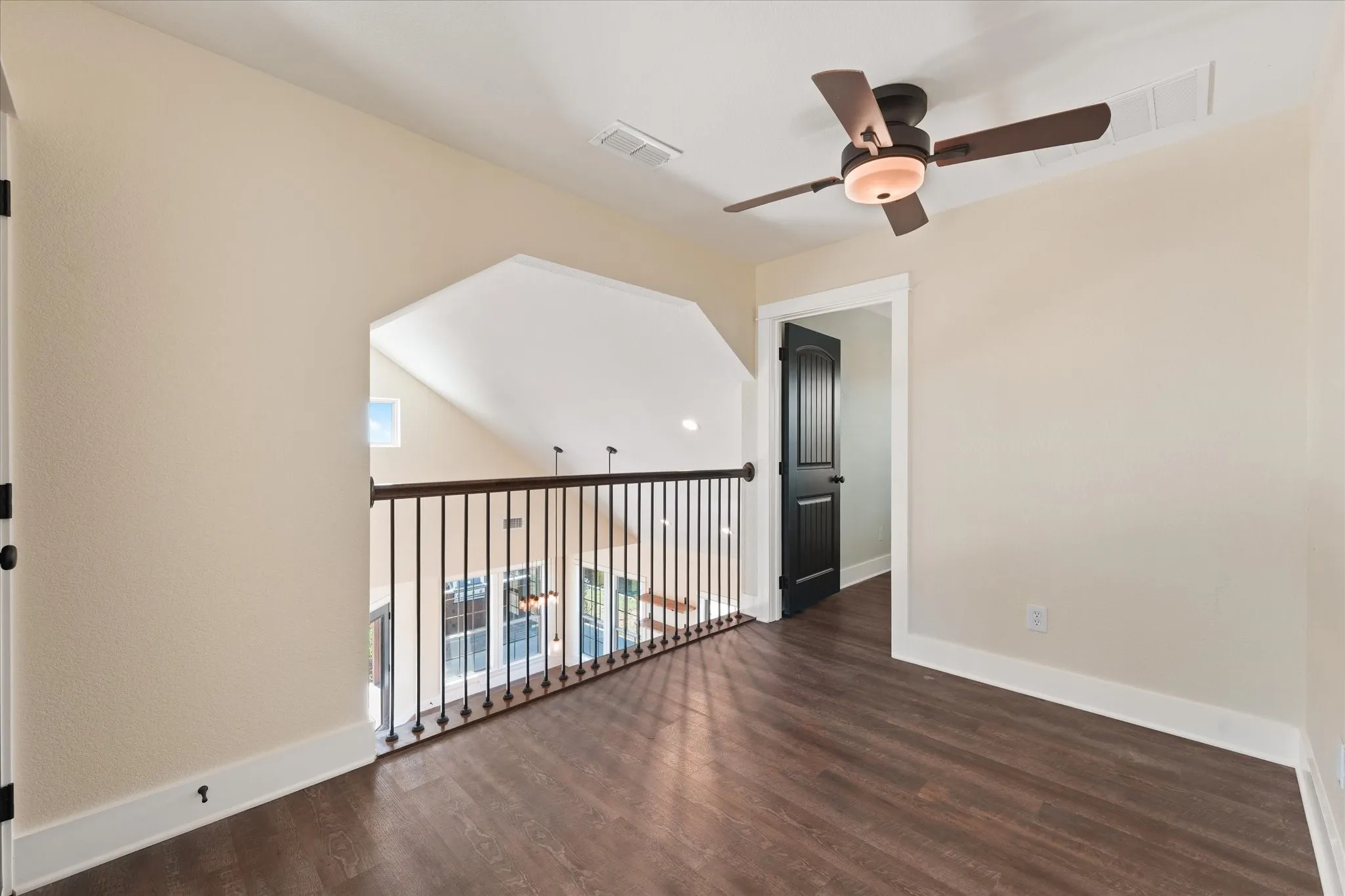 Single Family Residence For Sale in Montague County , 1458 Jim Harry Loop, Sunset, Texas 76270, 3 Bedroom, 4 Bathroom, 4 Garage spaces, 1,878 Sqft, built in 2019, mls#21403347, Real Estate Agent in Sunset, Homes For Sale in Montague county, Homes For Sale in Sunset, Realtor in Sunset Texas, Real Estate Brokerage Independent Realty Texas, Luminita Cordes Realtor
