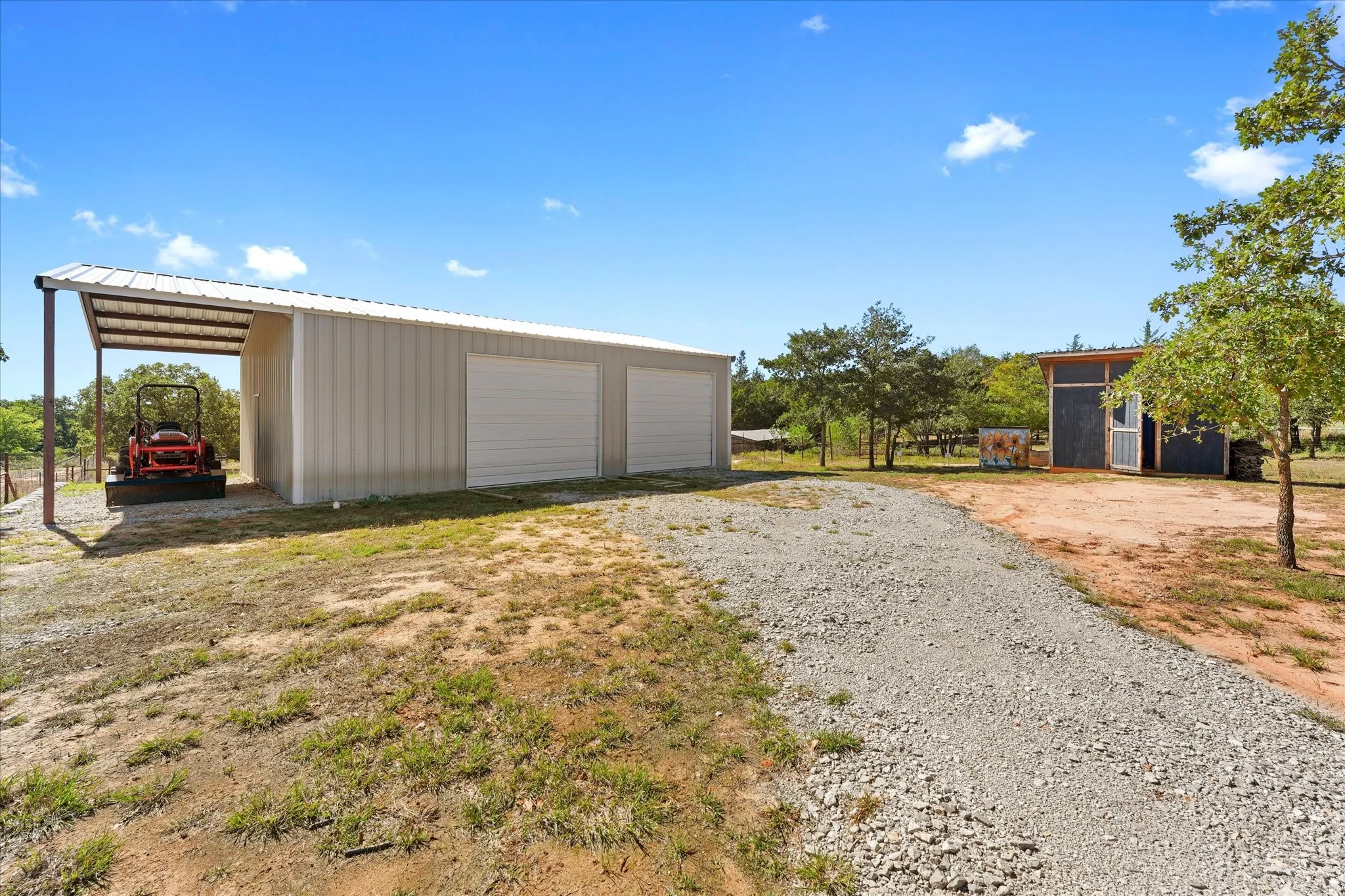 Single Family Residence For Sale in Montague County , 1458 Jim Harry Loop, Sunset, Texas 76270, 3 Bedroom, 4 Bathroom, 4 Garage spaces, 1,878 Sqft, built in 2019, mls#21403347, Real Estate Agent in Sunset, Homes For Sale in Montague county, Homes For Sale in Sunset, Realtor in Sunset Texas, Real Estate Brokerage Independent Realty Texas, Luminita Cordes Realtor