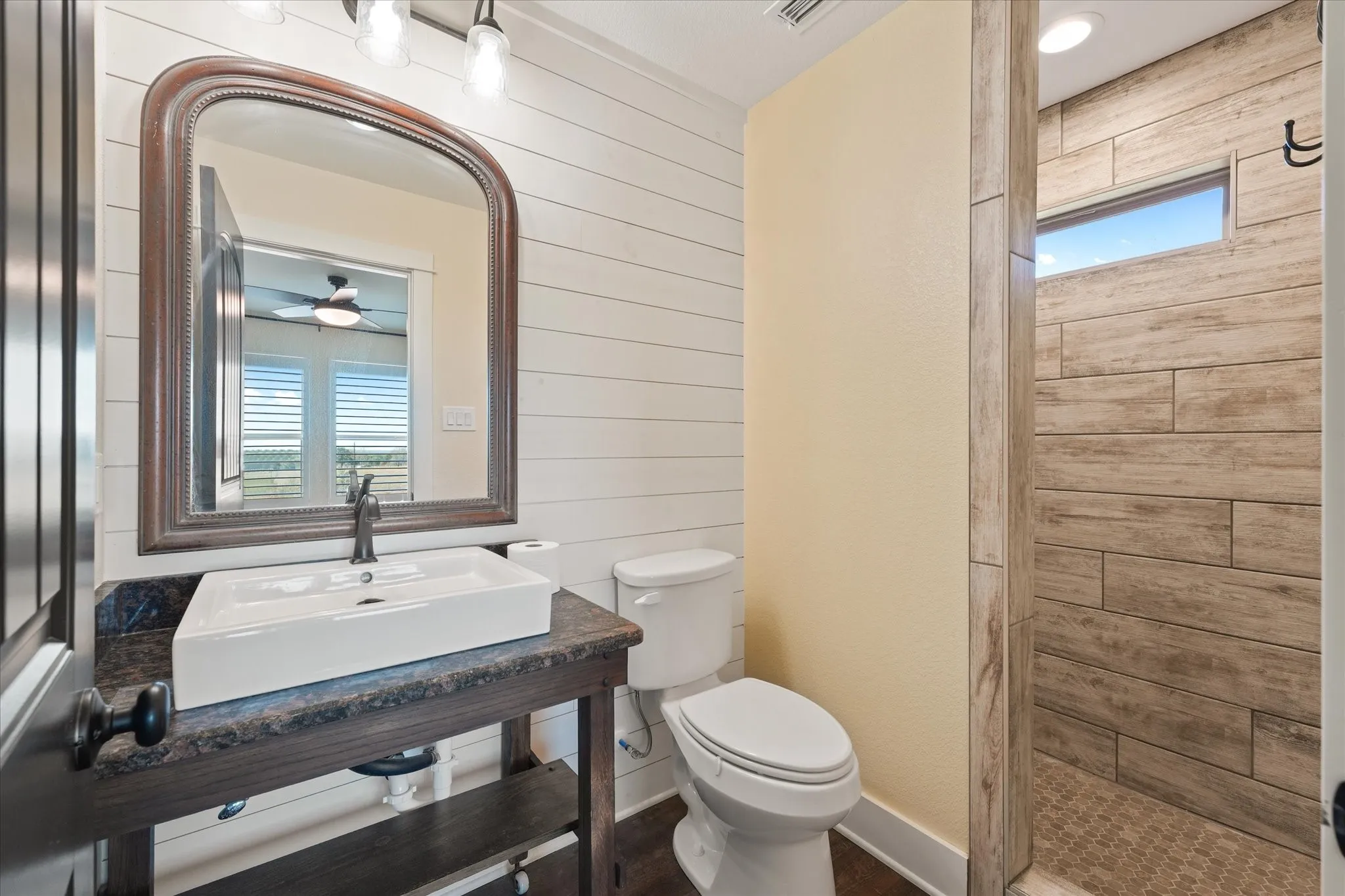 Single Family Residence For Sale in Montague County , 1458 Jim Harry Loop, Sunset, Texas 76270, 3 Bedroom, 4 Bathroom, 4 Garage spaces, 1,878 Sqft, built in 2019, mls#21403347, Real Estate Agent in Sunset, Homes For Sale in Montague county, Homes For Sale in Sunset, Realtor in Sunset Texas, Real Estate Brokerage Independent Realty Texas, Luminita Cordes Realtor