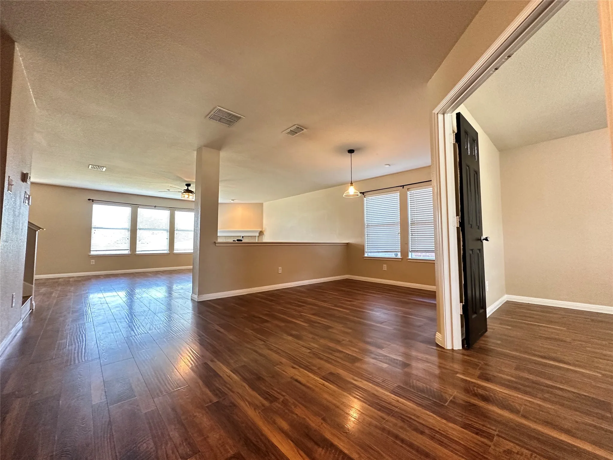 Single Family Residence For Rent in Collin County , 2013 Helmoken Falls Drive, Anna, Texas 75409, 4 Bedroom, 3 Bathroom, Garage spaces, 2,696 Sqft, built in 2005, mls#21403354, Real Estate Agent in Anna, Homes For Rent in Collin county, Homes For Rent in Anna, Realtor in Anna Texas, Real Estate Brokerage Independent Realty Texas, Luminita Cordes Realtor