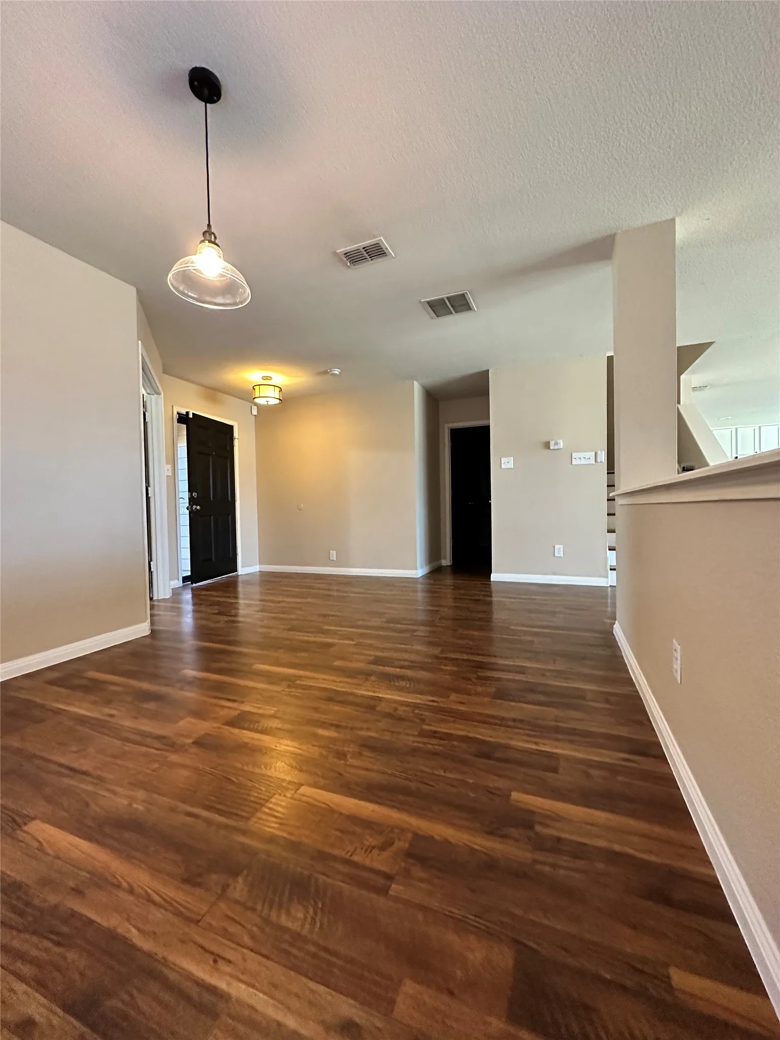 Single Family Residence For Rent in Collin County , 2013 Helmoken Falls Drive, Anna, Texas 75409, 4 Bedroom, 3 Bathroom, Garage spaces, 2,696 Sqft, built in 2005, mls#21403354, Real Estate Agent in Anna, Homes For Rent in Collin county, Homes For Rent in Anna, Realtor in Anna Texas, Real Estate Brokerage Independent Realty Texas, Luminita Cordes Realtor