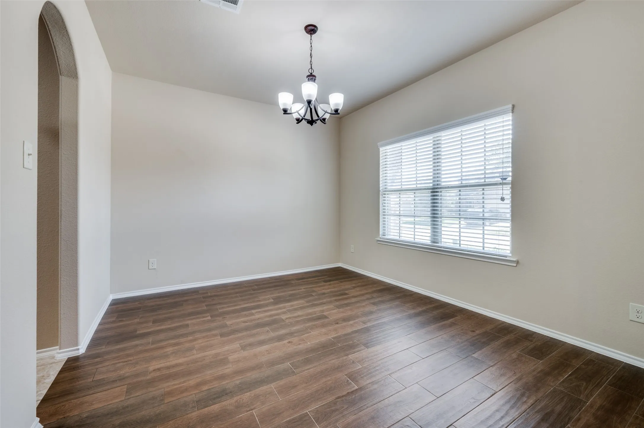 Single Family Residence For Rent in Collin County , 200 Mount Olive Avenue, Mc Kinney, Texas 75072, 4 Bedroom, 4 Bathroom, 2 Garage spaces, 3,066 Sqft, built in 2016, mls#21403352, Real Estate Agent in Mc Kinney, Homes For Rent in Collin county, Homes For Rent in Mc Kinney, Realtor in Mc Kinney Texas, Real Estate Brokerage Independent Realty Texas, Luminita Cordes Realtor