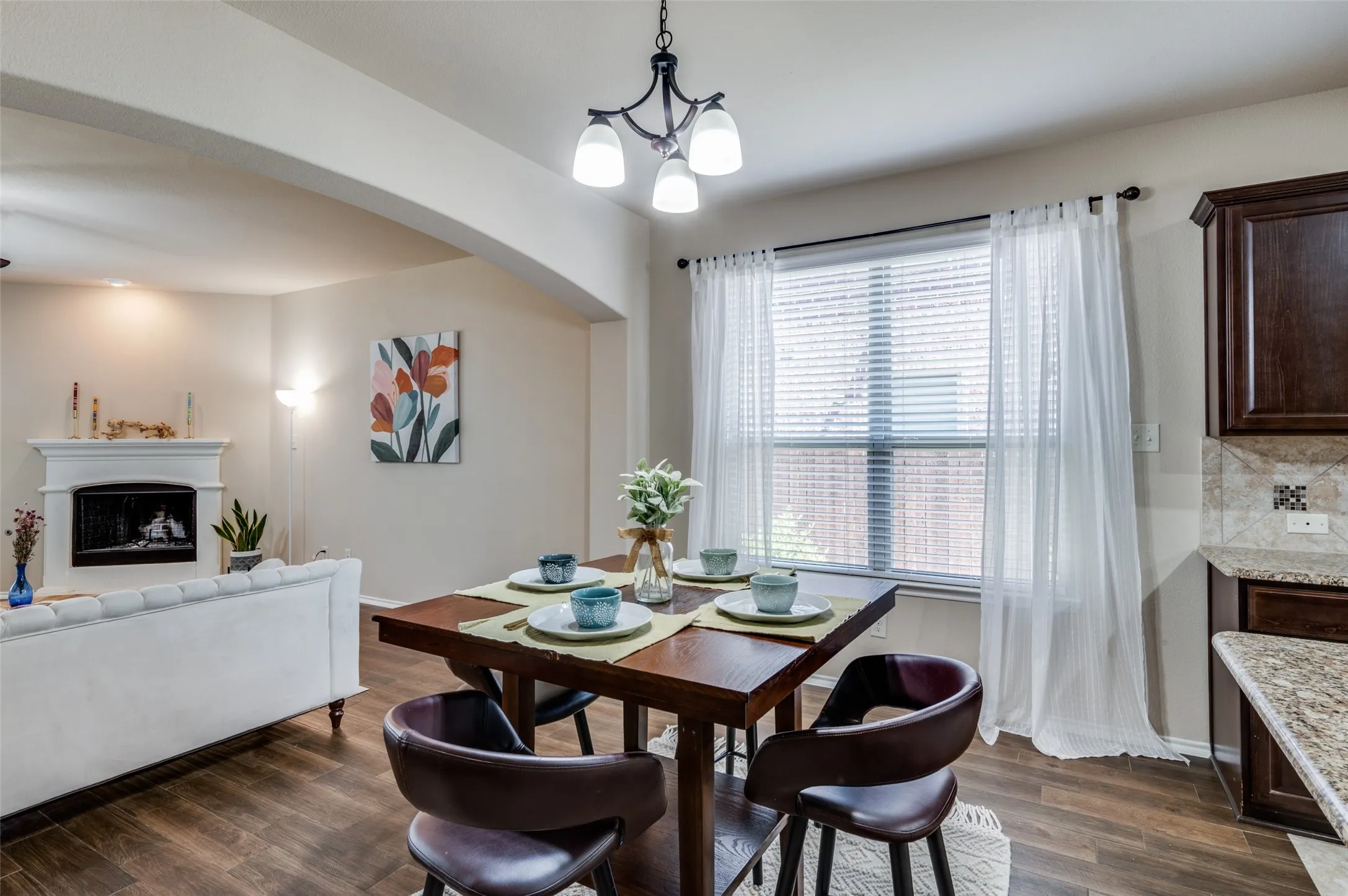 Single Family Residence For Rent in Collin County , 200 Mount Olive Avenue, Mc Kinney, Texas 75072, 4 Bedroom, 4 Bathroom, 2 Garage spaces, 3,066 Sqft, built in 2016, mls#21403352, Real Estate Agent in Mc Kinney, Homes For Rent in Collin county, Homes For Rent in Mc Kinney, Realtor in Mc Kinney Texas, Real Estate Brokerage Independent Realty Texas, Luminita Cordes Realtor