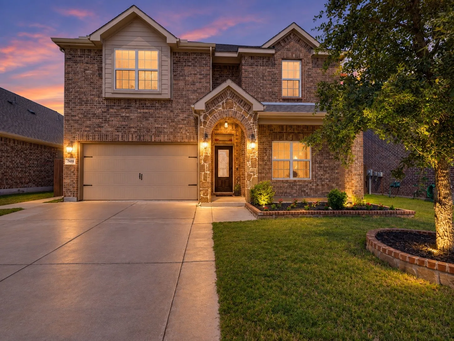 Single Family Residence For Rent in Collin County , 200 Mount Olive Avenue, Mc Kinney, Texas 75072, 4 Bedroom, 4 Bathroom, 2 Garage spaces, 3,066 Sqft, built in 2016, mls#21403352, Real Estate Agent in Mc Kinney, Homes For Rent in Collin county, Homes For Rent in Mc Kinney, Realtor in Mc Kinney Texas, Real Estate Brokerage Independent Realty Texas, Luminita Cordes Realtor