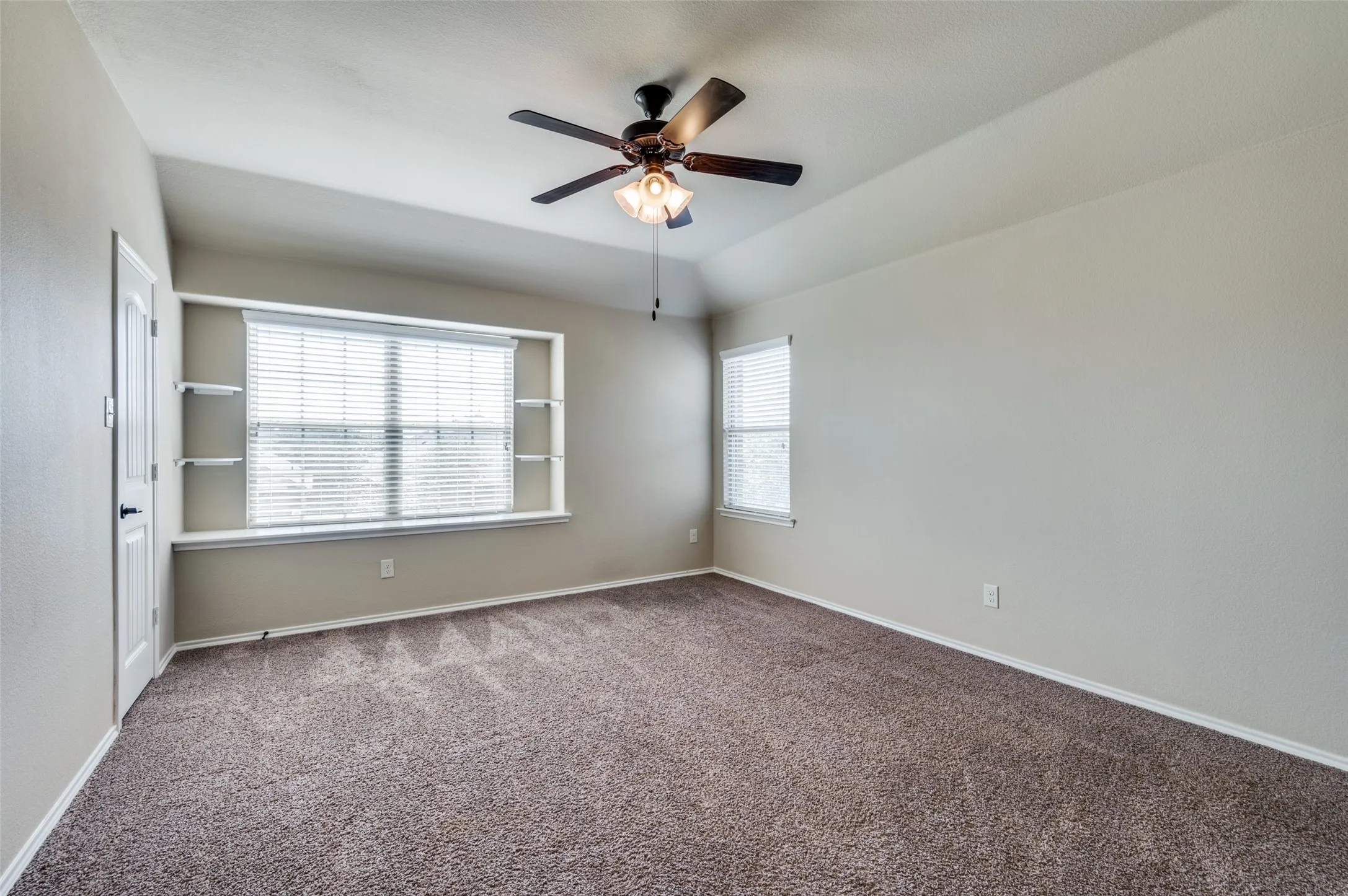 Single Family Residence For Rent in Collin County , 200 Mount Olive Avenue, Mc Kinney, Texas 75072, 4 Bedroom, 4 Bathroom, 2 Garage spaces, 3,066 Sqft, built in 2016, mls#21403352, Real Estate Agent in Mc Kinney, Homes For Rent in Collin county, Homes For Rent in Mc Kinney, Realtor in Mc Kinney Texas, Real Estate Brokerage Independent Realty Texas, Luminita Cordes Realtor