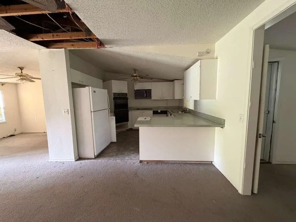 Single Family Residence For Sale in Bosque County , 325 County Road 1768, Clifton, Texas 76634, 2 Bedroom, 2 Bathroom, Garage spaces, 1,584 Sqft, built in 1993, mls#21403338, Real Estate Agent in Clifton, Homes For Sale in Bosque county, Homes For Sale in Clifton, Realtor in Clifton Texas, Real Estate Brokerage Independent Realty Texas, Luminita Cordes Realtor