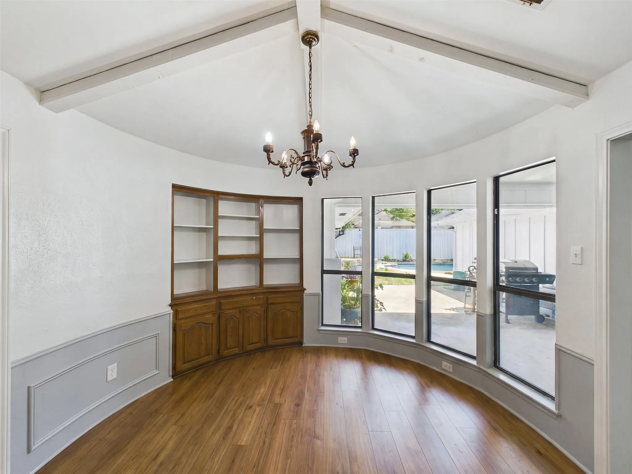 Virtual Furniture Removal
