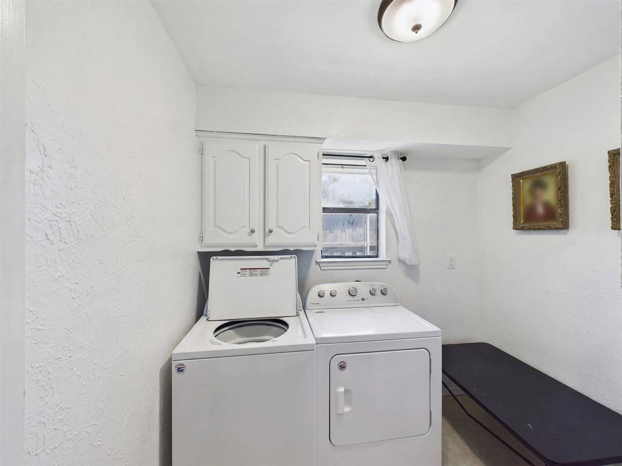 Single Family Residence For Sale in Dallas County , 12316 Rockland Drive, Dallas, Texas 75243, 3 Bedroom, 3 Bathroom, 2 Garage spaces, 2,567 Sqft, built in 1980, mls#21402402, Real Estate Agent in Dallas, Homes For Sale in Dallas county, Homes For Sale in Dallas, Realtor in Dallas Texas, Real Estate Brokerage Independent Realty Texas, Luminita Cordes Realtor