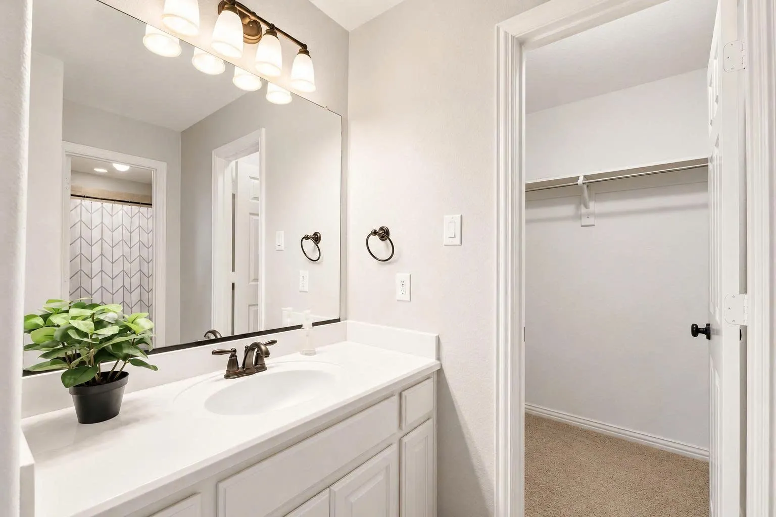 Single Family Residence For Rent in Collin County , 864 Willow Winds Street, Allen, Texas 75013, 5 Bedroom, 4 Bathroom, 3 Garage spaces, 3,881 Sqft, built in 2010, mls#21403360, Real Estate Agent in Allen, Homes For Rent in Collin county, Homes For Rent in Allen, Realtor in Allen Texas, Real Estate Brokerage Independent Realty Texas, Luminita Cordes Realtor